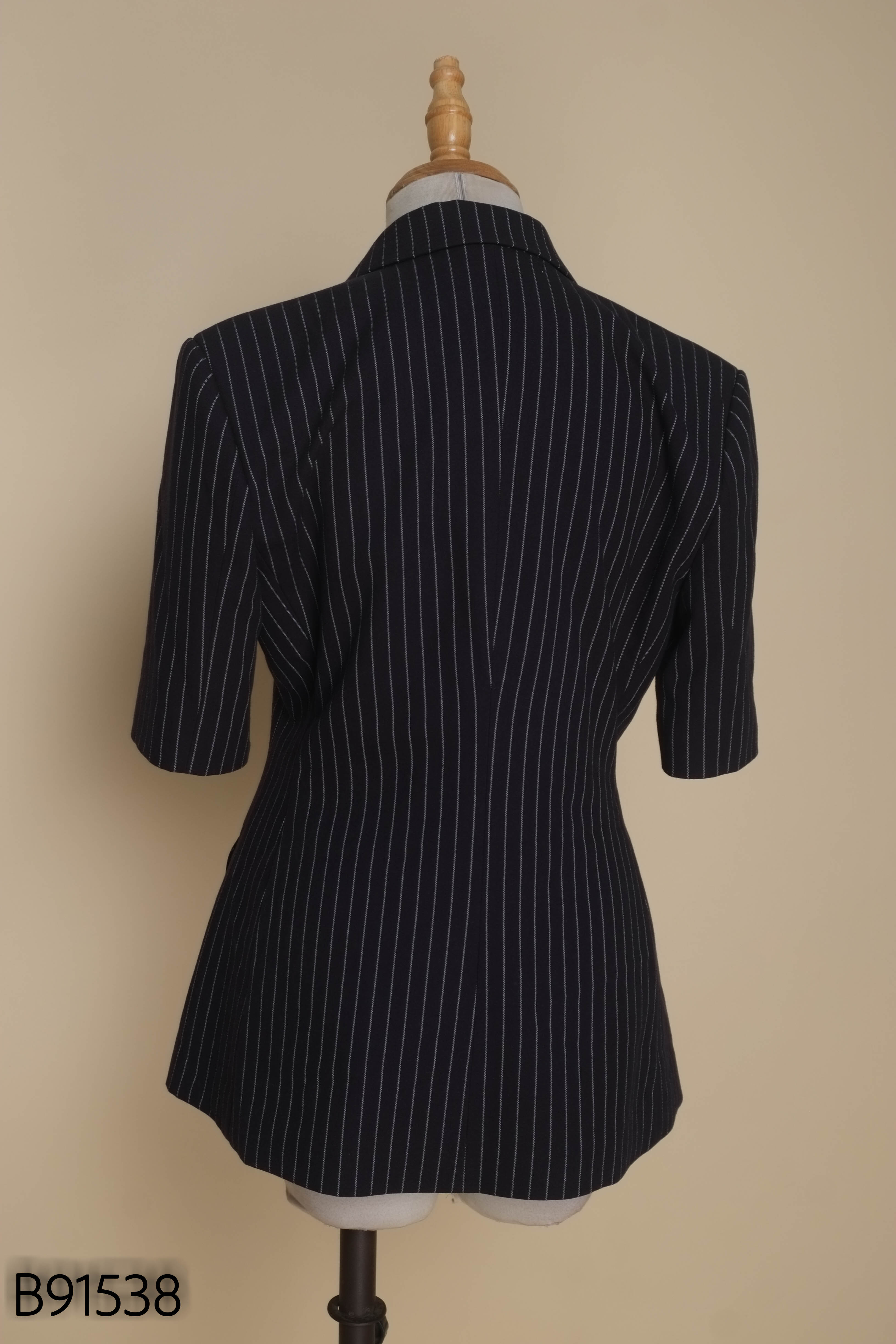 Áo vest xanh sọc trắng BASIC BAE.98
