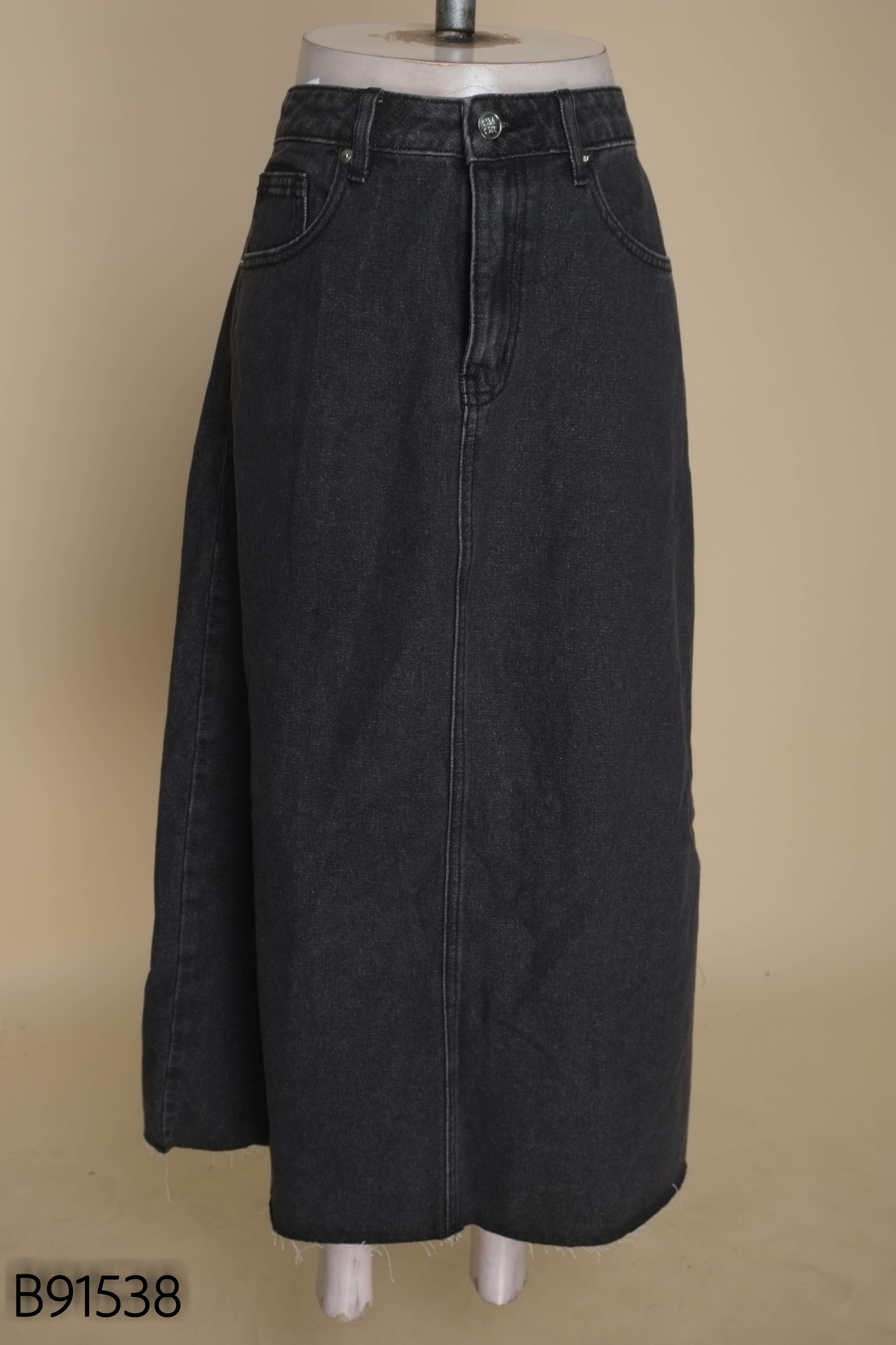 Chân váy jeans đen GMORNING