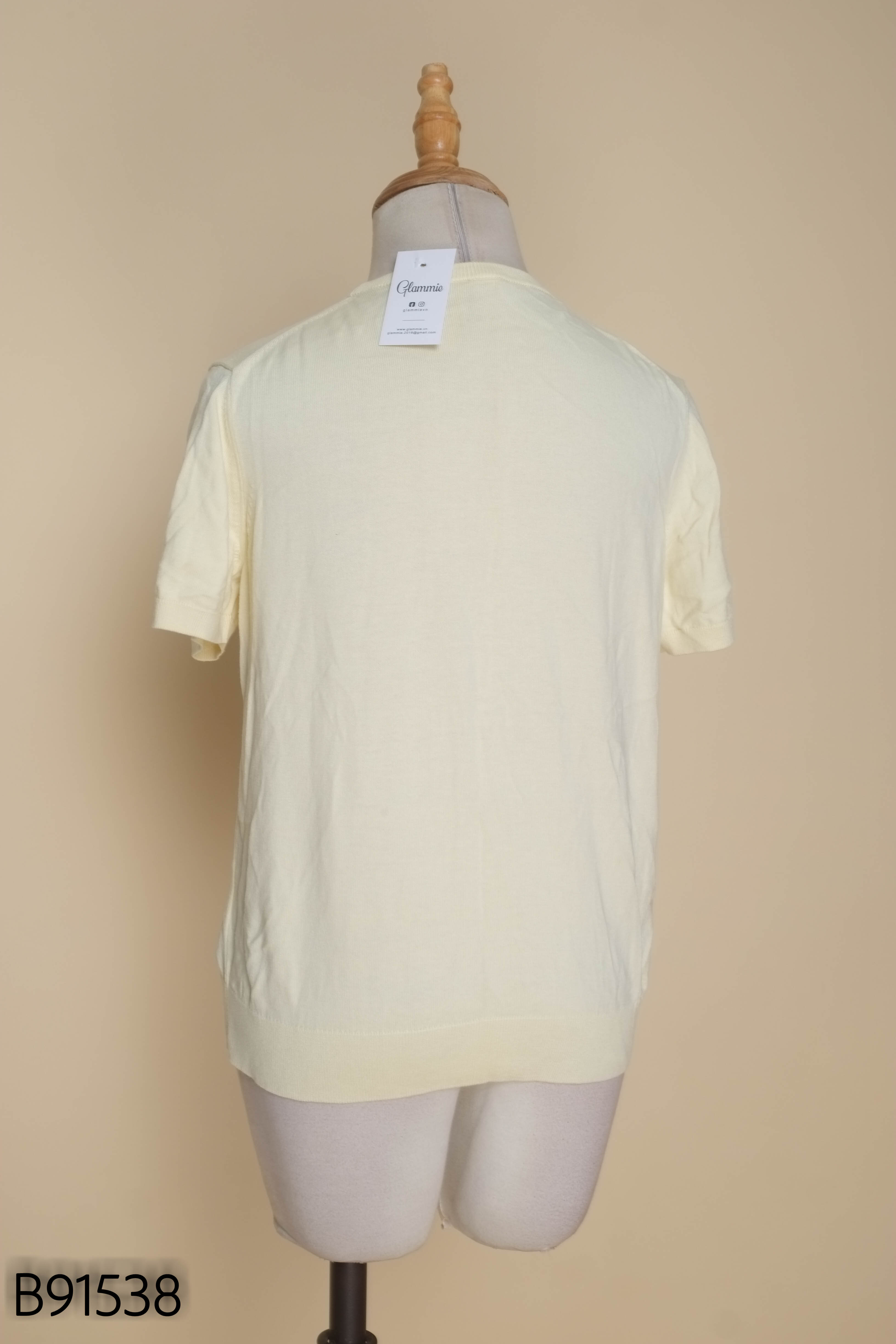 Áo thun len vàng UNIQLO tay ngắn
