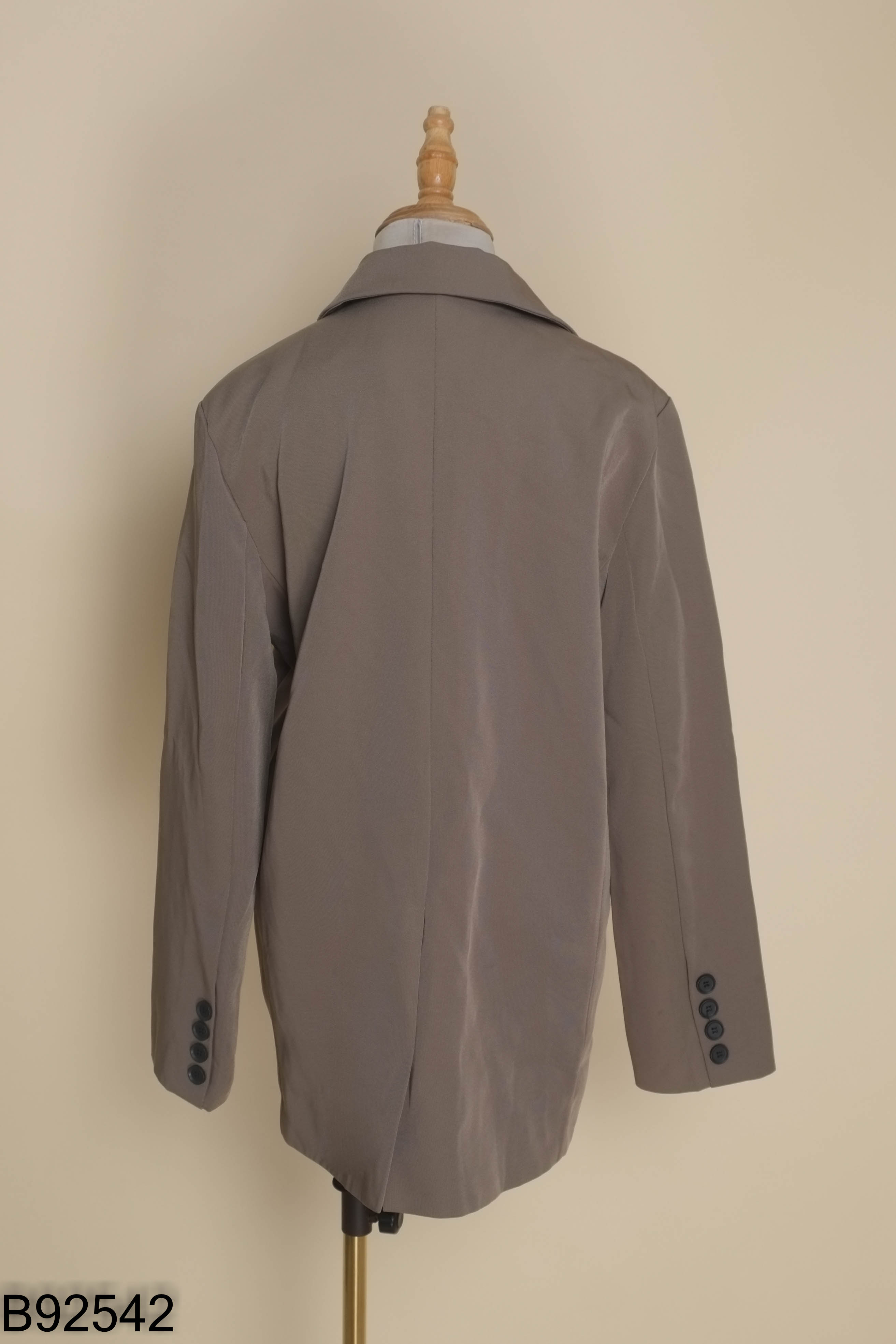 Áo blazer xanh rêu cúc đen