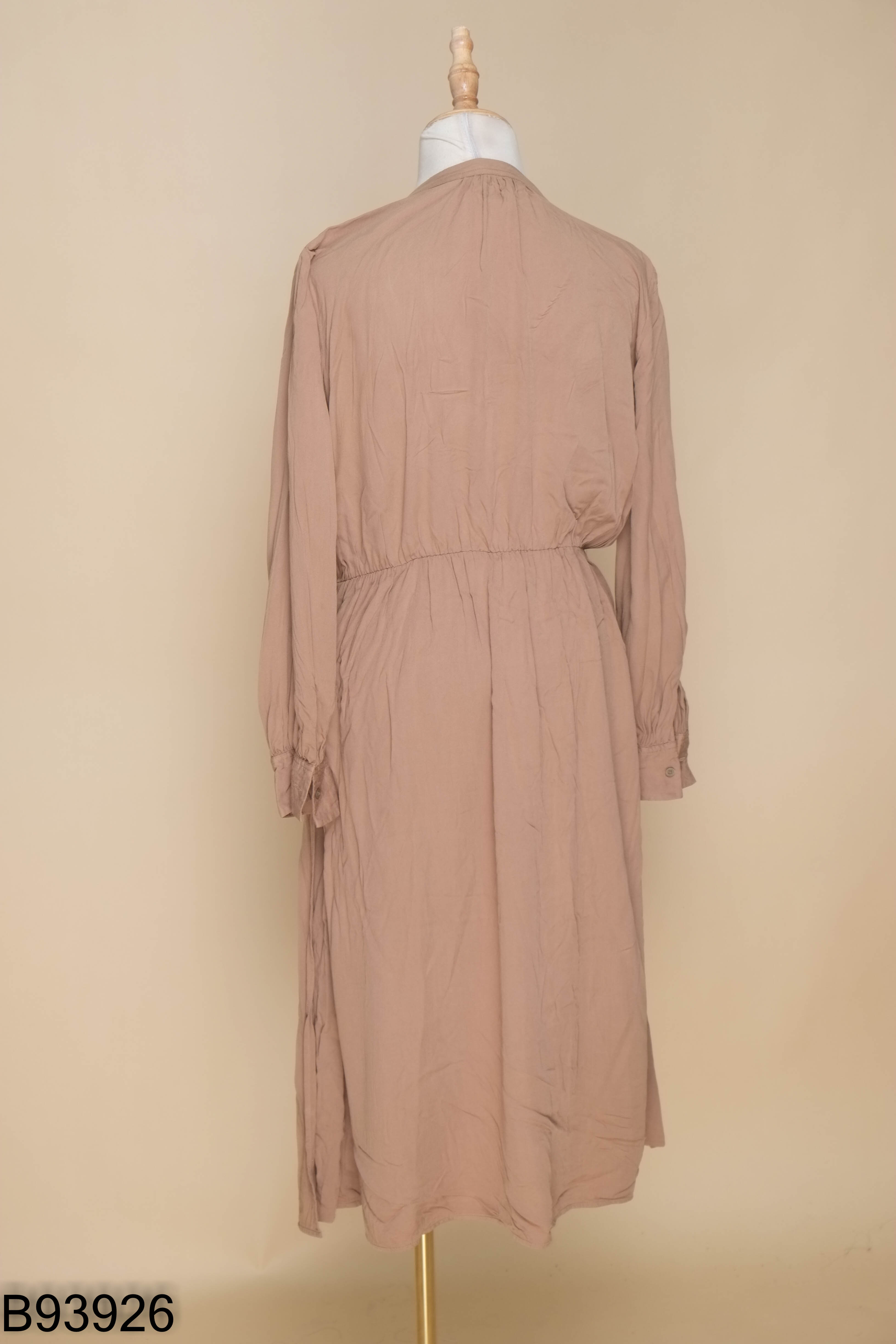 Váy UNIQLO nâu buộc dây eo