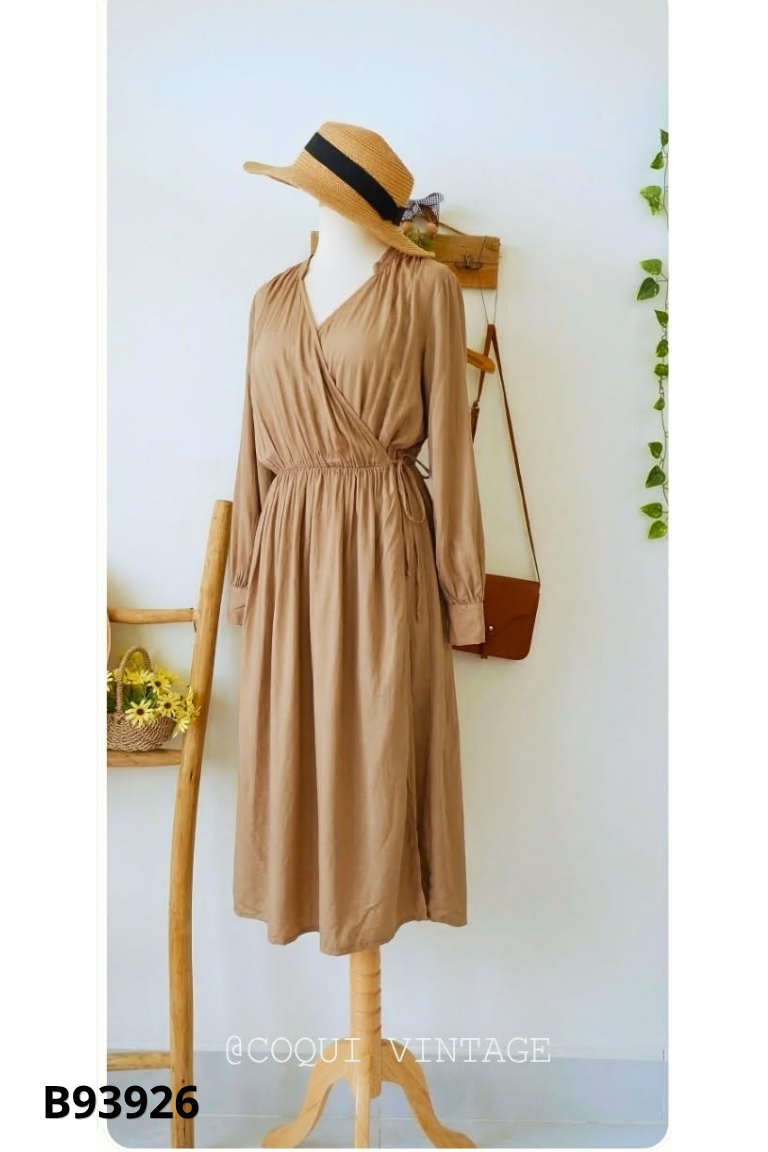 Váy UNIQLO nâu buộc dây eo
