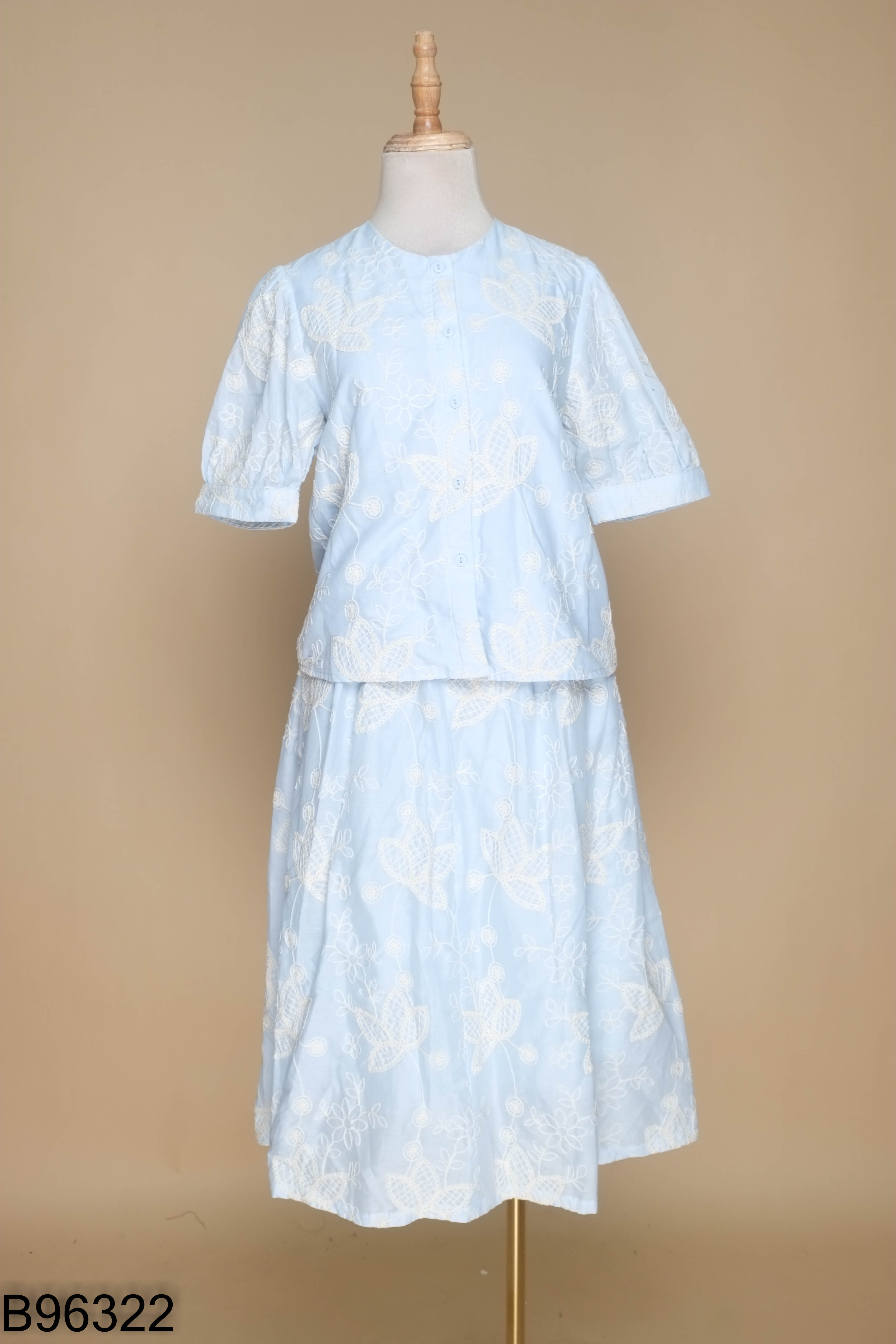 Set Áo xanh MINZ thêu họa tiết + Chân váy