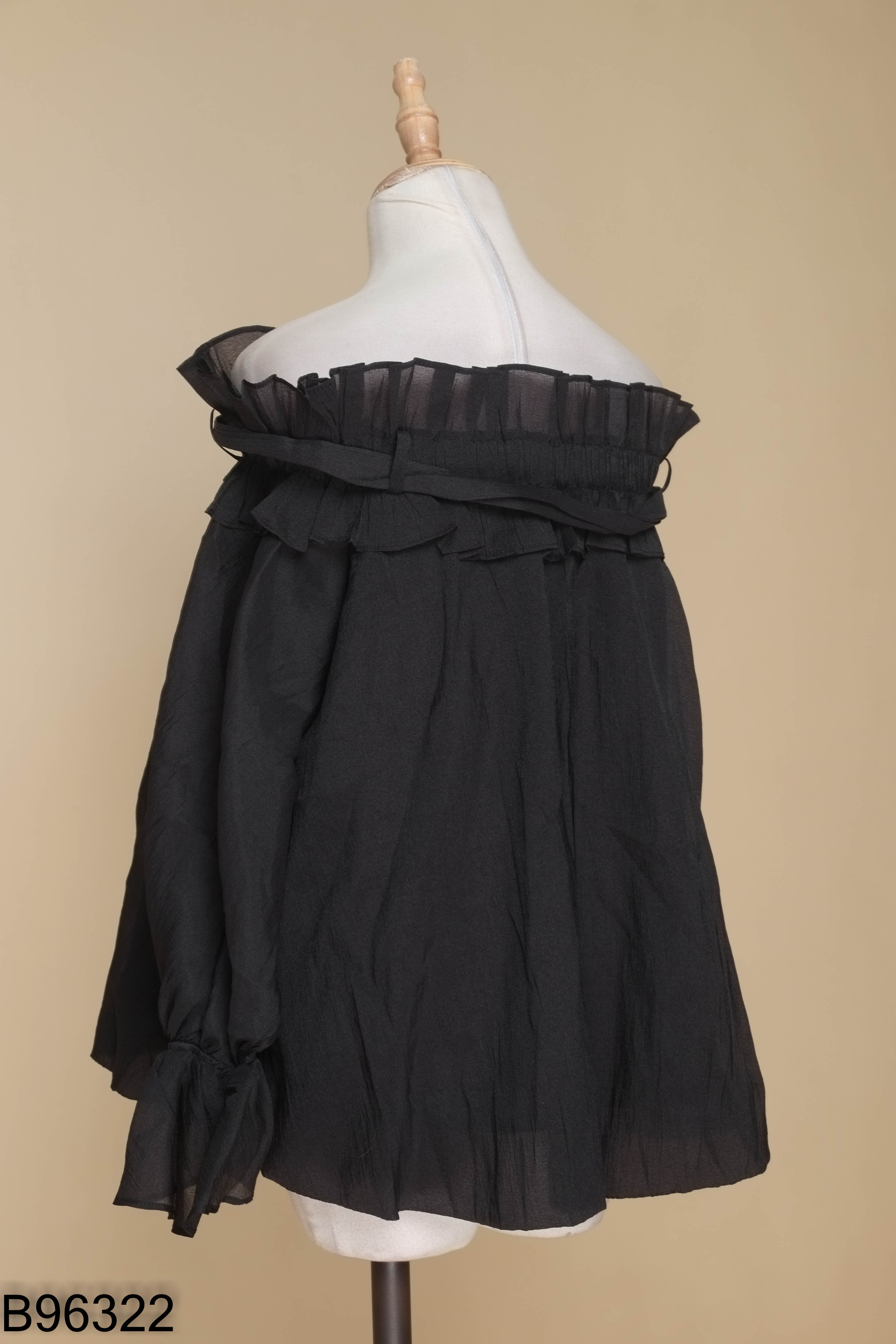 Áo babydoll voan đen phối bèo