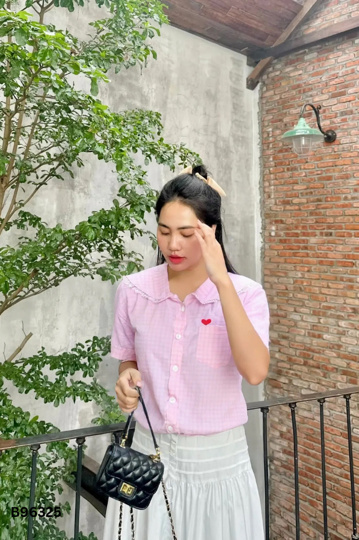 Áo hồng kẻ MUN MIÊU cổ sen