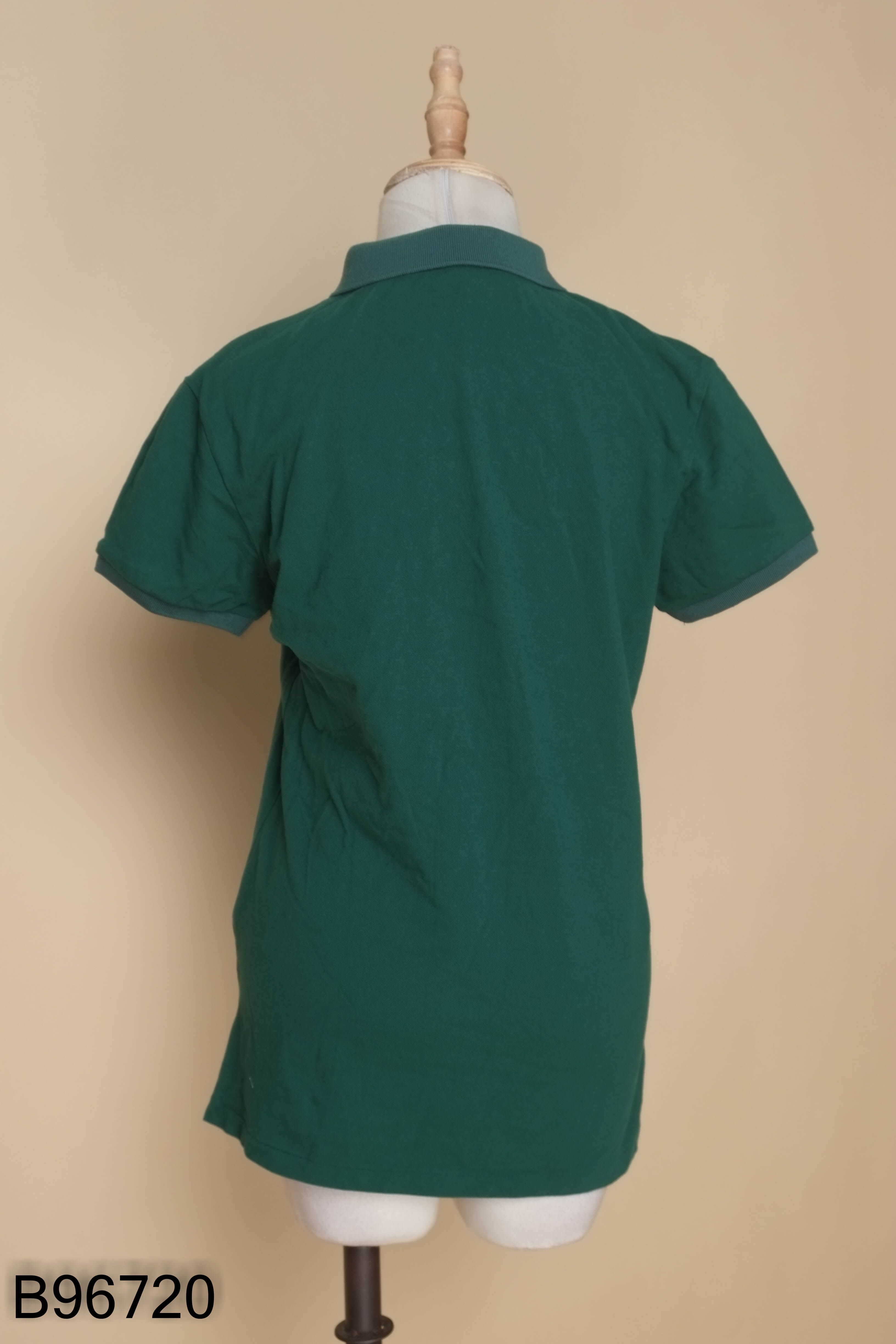 Áo polo xanh lá thêu ngựa
