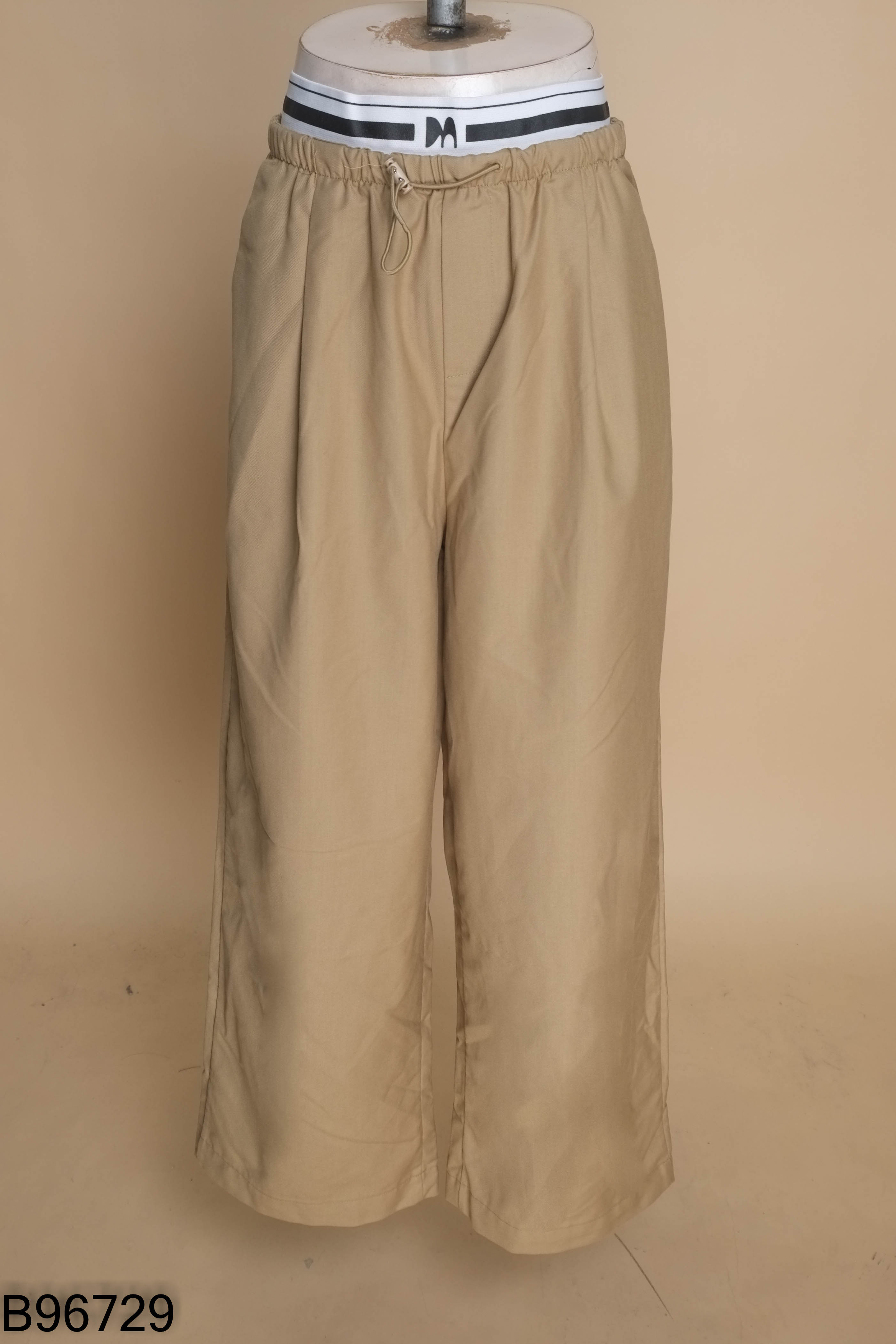 Quần kaki be phối cạp sọc