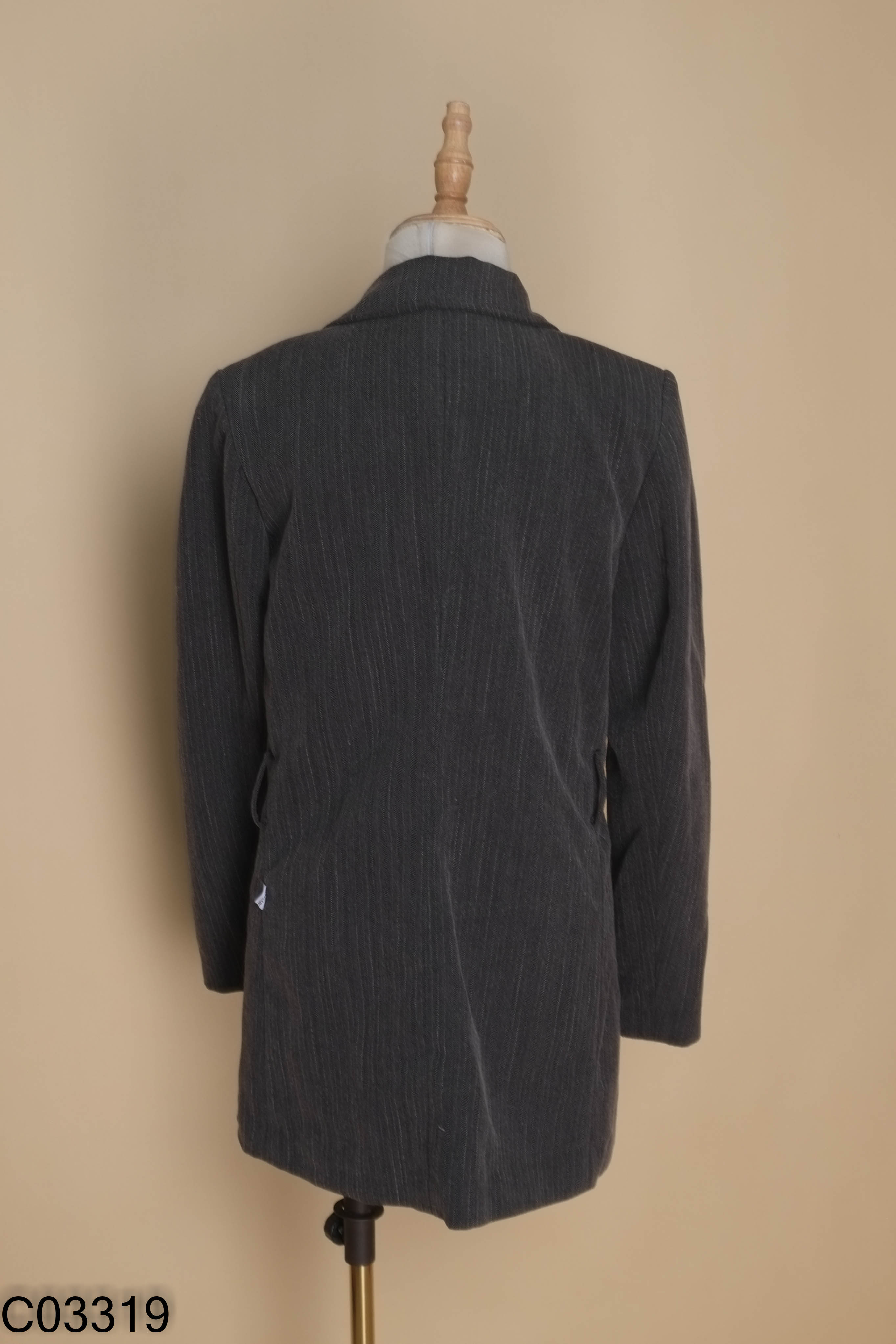 Áo khoác vest 20AGAIN xám kẻ