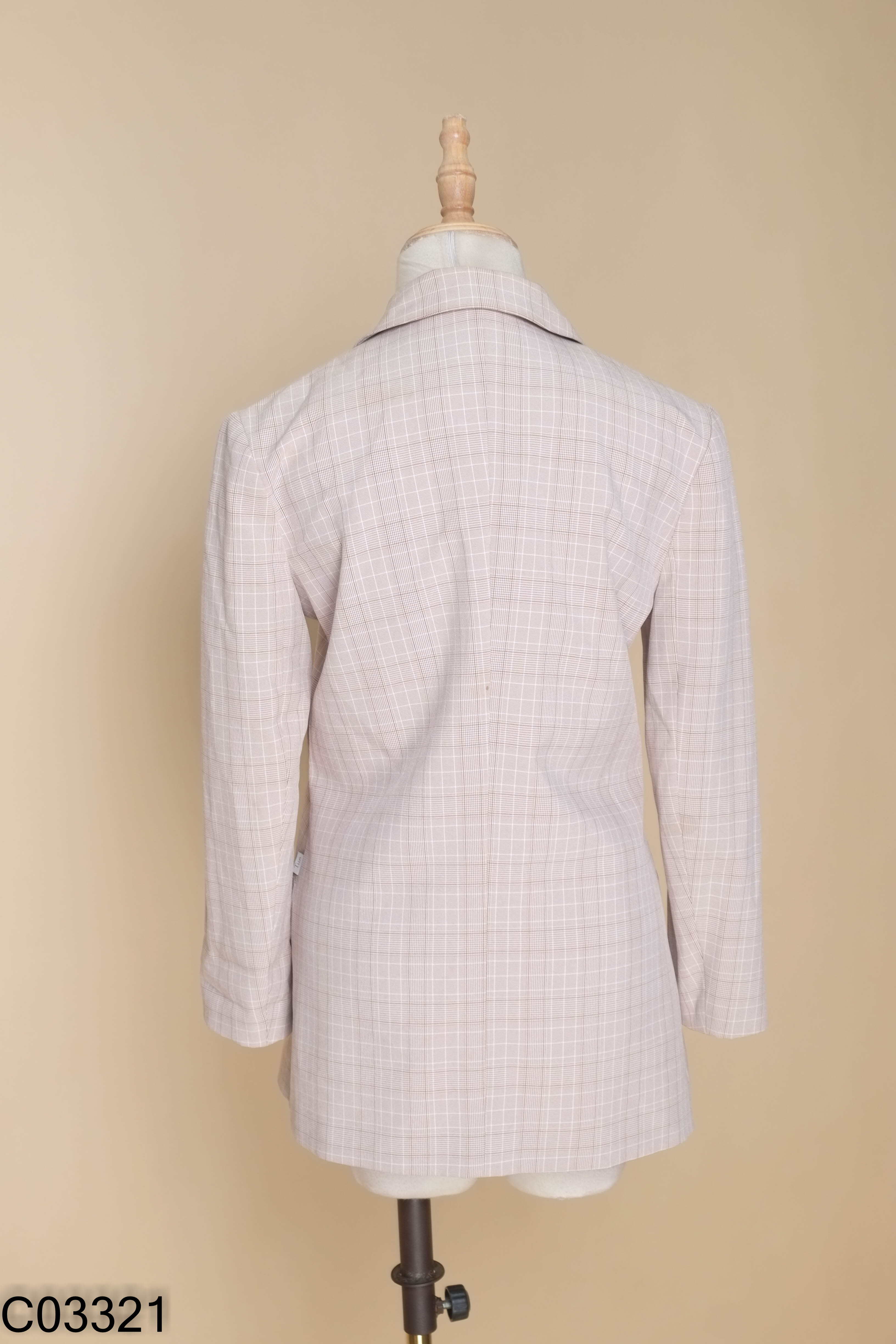 Áo blazer hồng TIIN kẻ