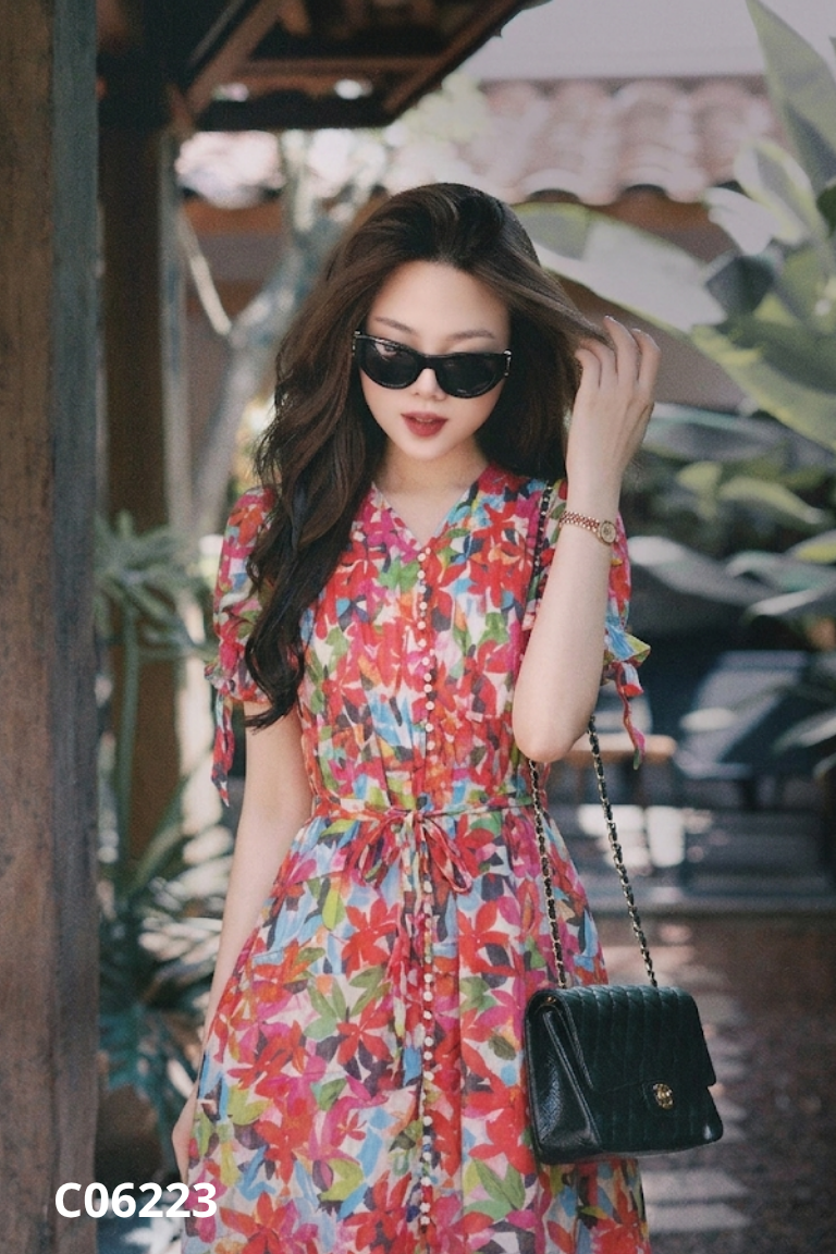 Váy H'ALLURE hoa màu sắc