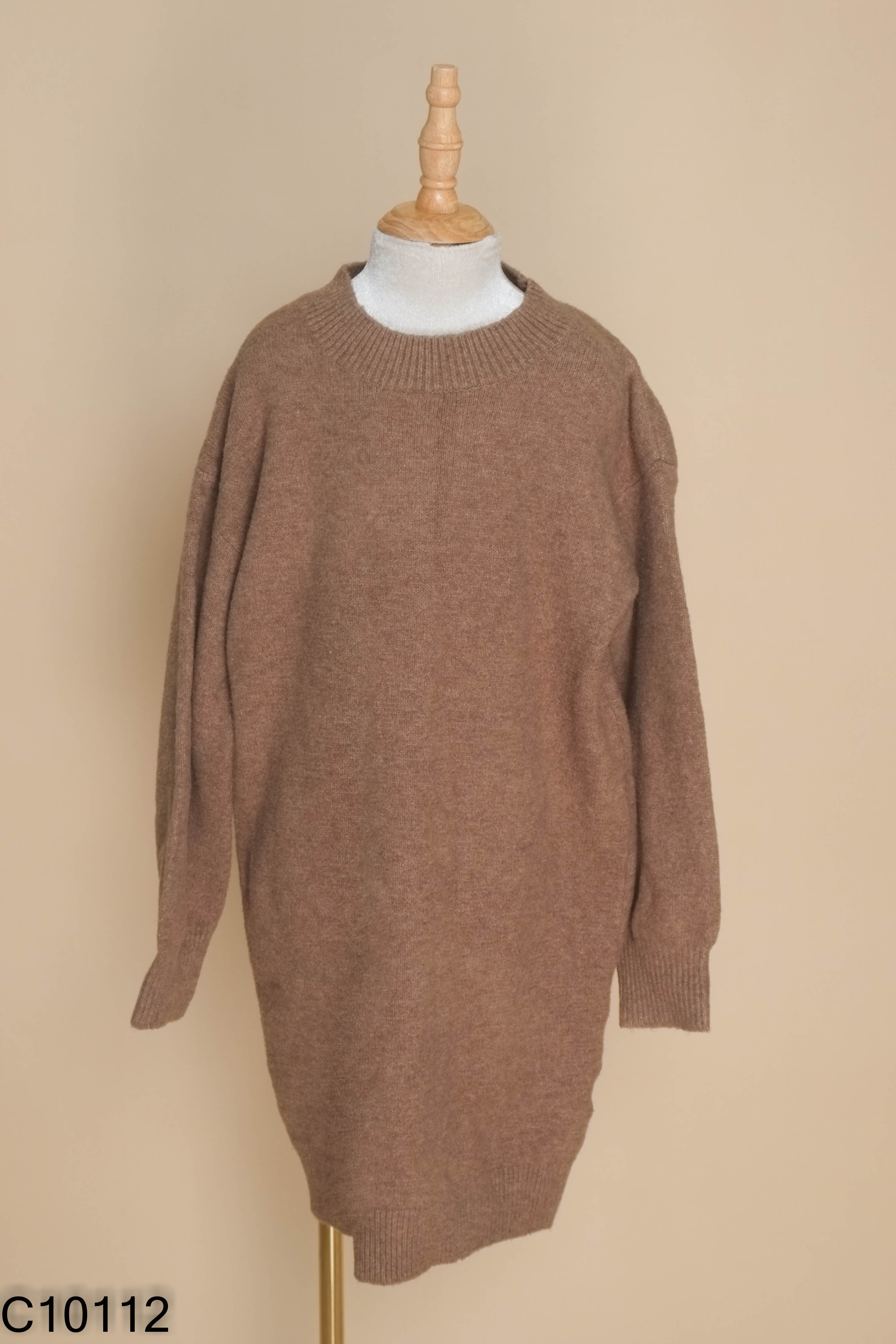 Váy len nâu suông UNIQLO KIDS