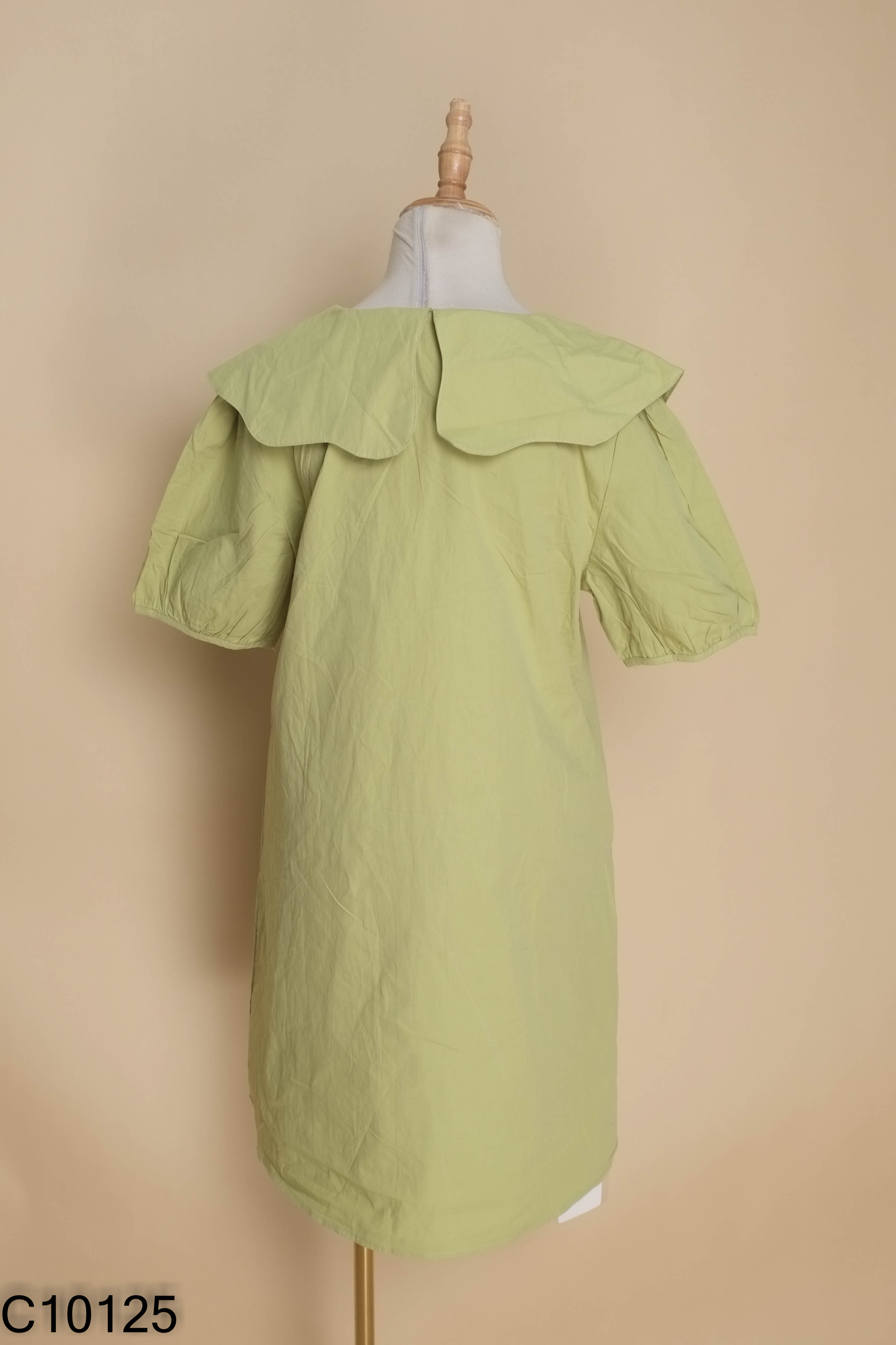 NEWTAG Váy xanh cổ sen