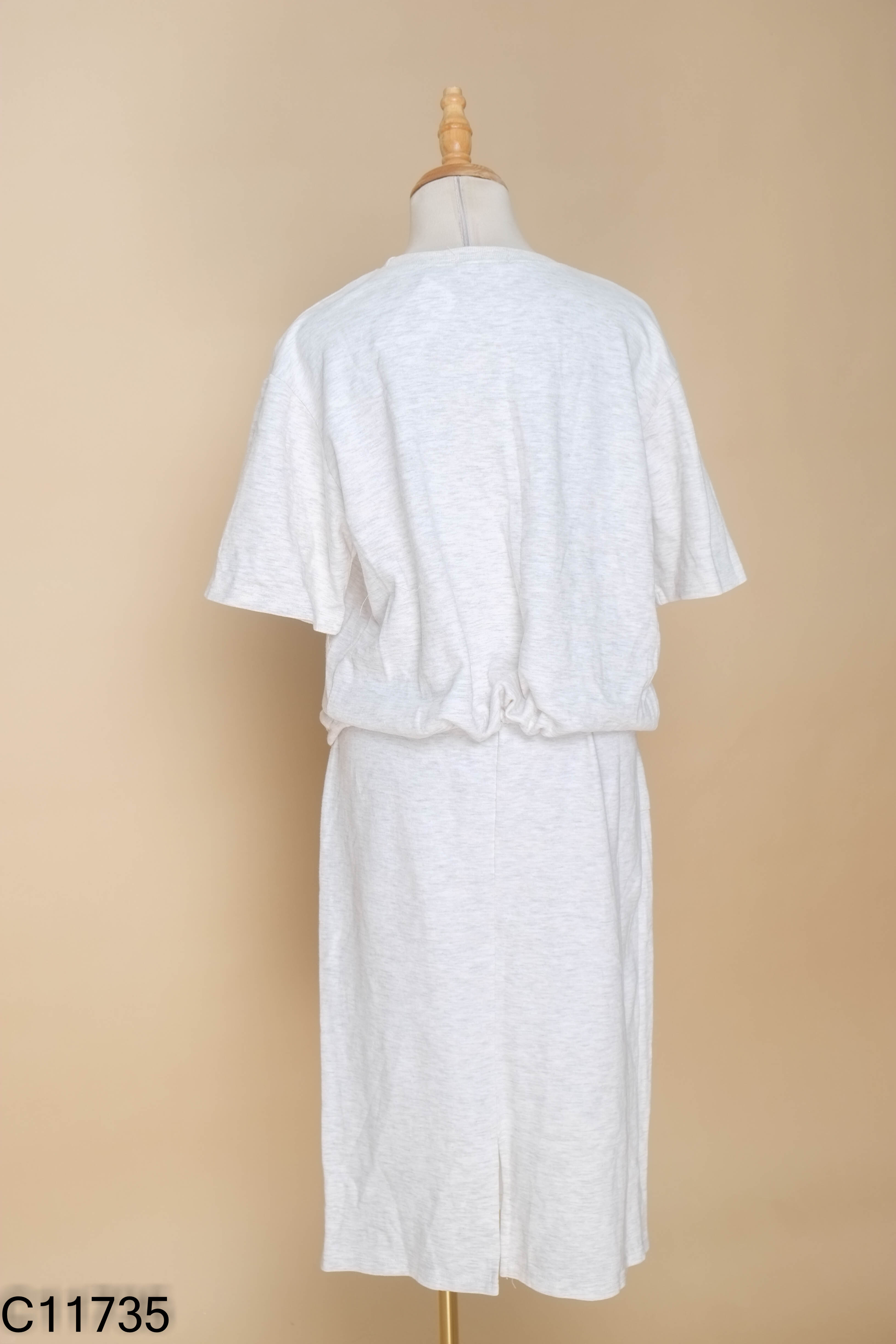 Set Áo be in chữ + chân váy