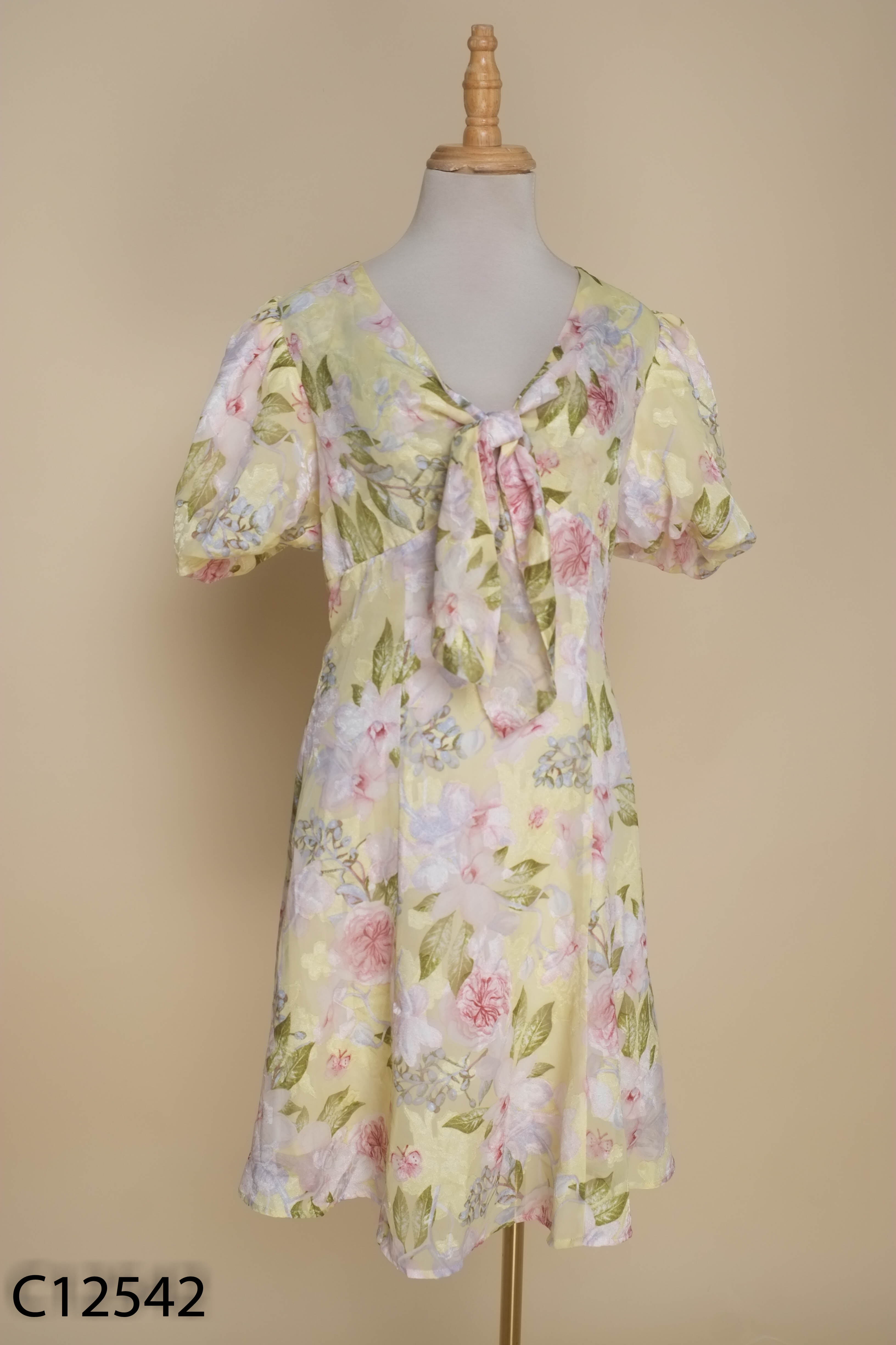 Váy H'ALLURE xanh hoa hồng