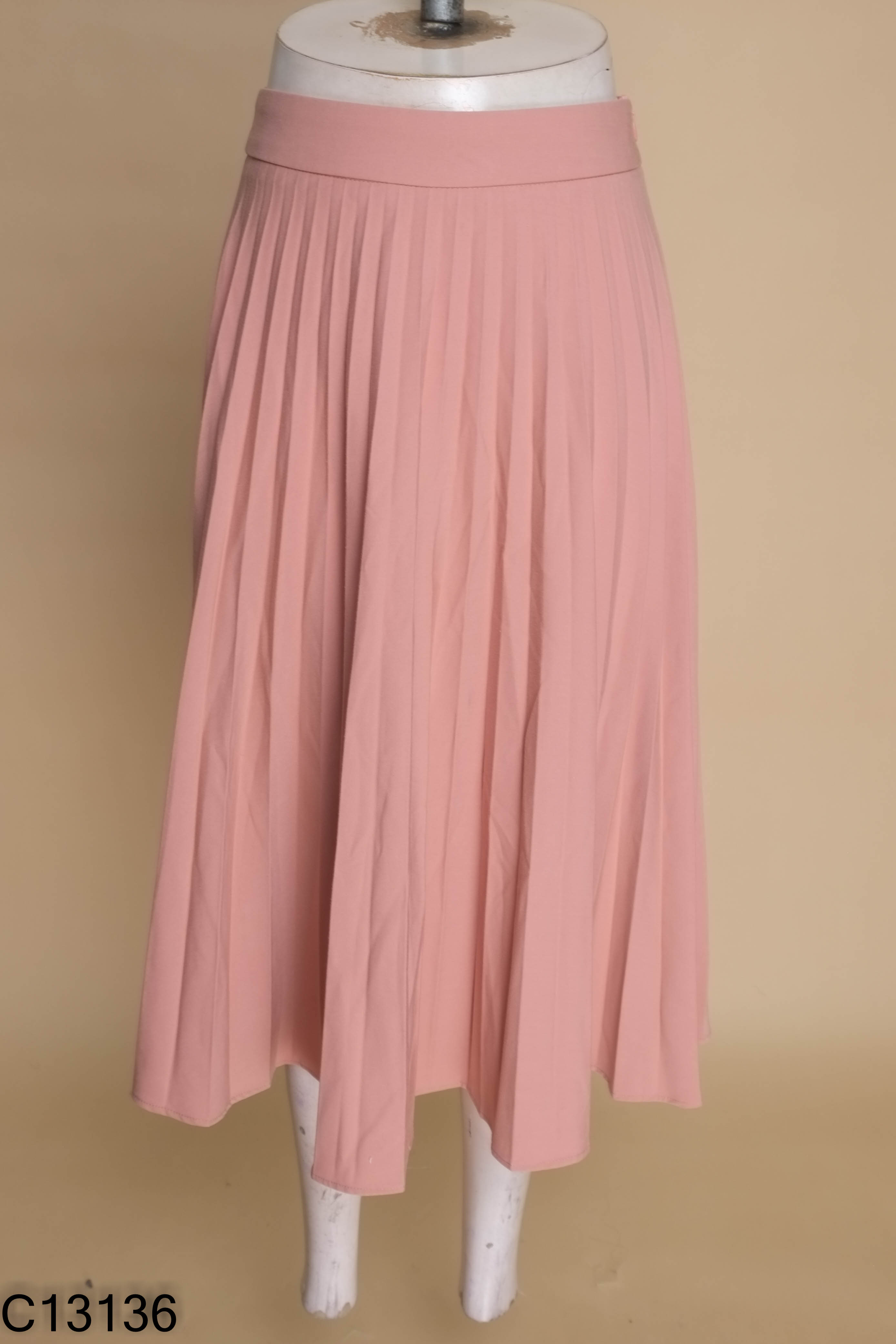 Chân váy STRADIVARIUS hồng xếp ly (XUẤT)