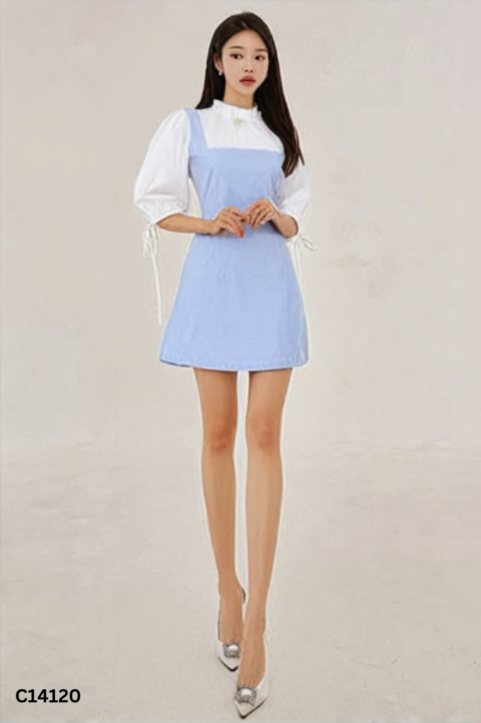 Váy xanh phối trắng