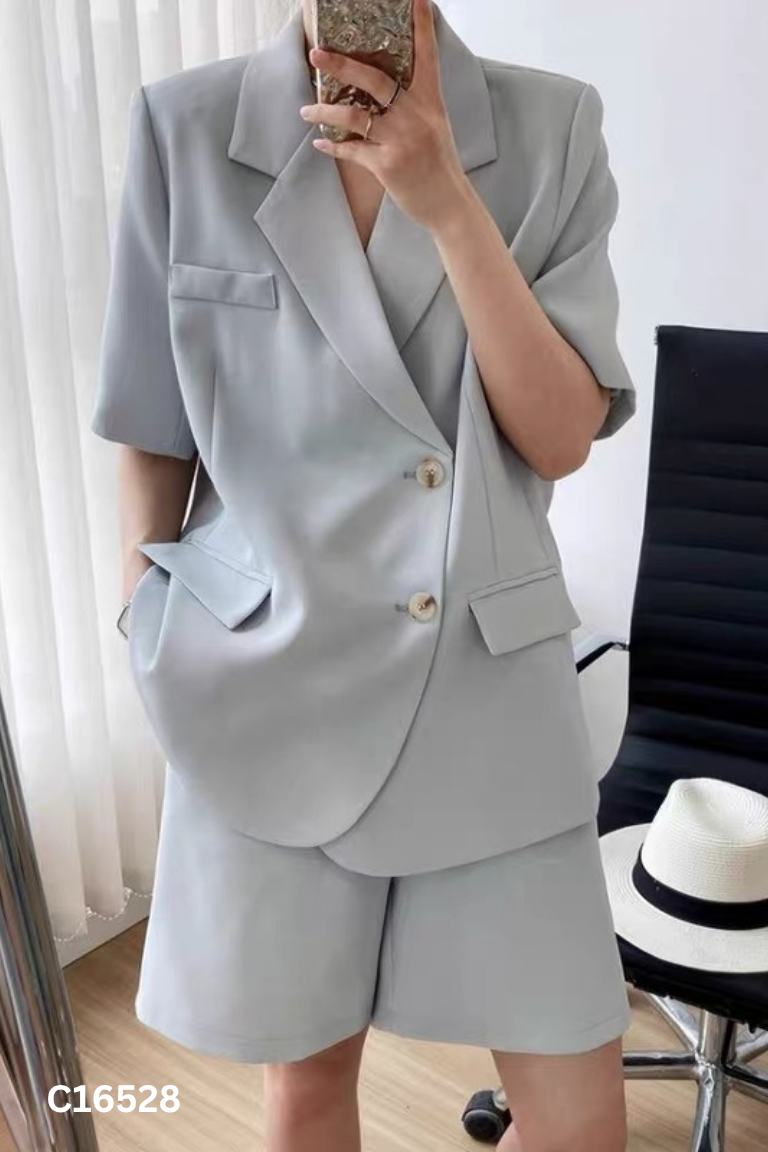 Set xanh áo blazer + quần shorts