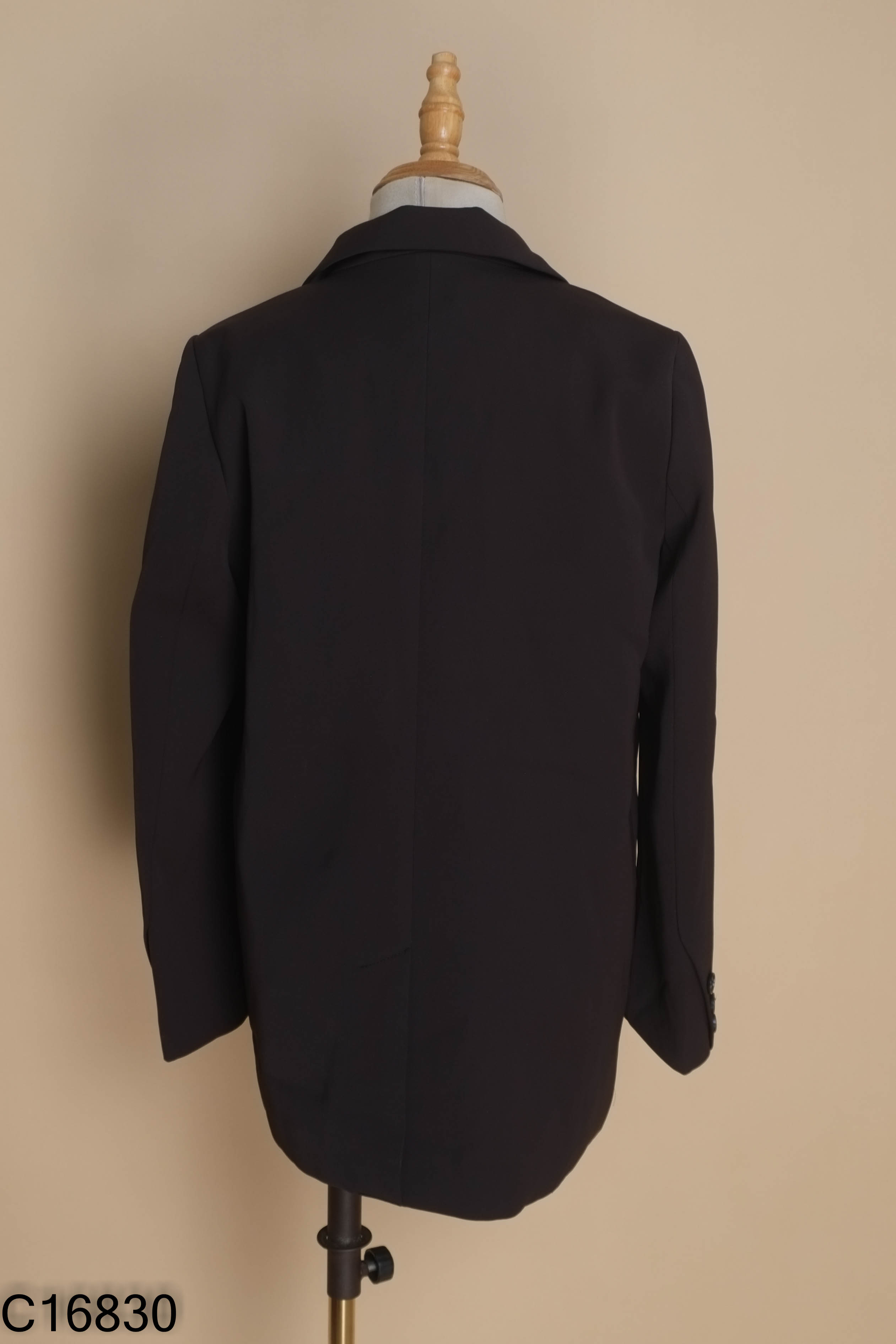 Áo blazer đen THE FRONT