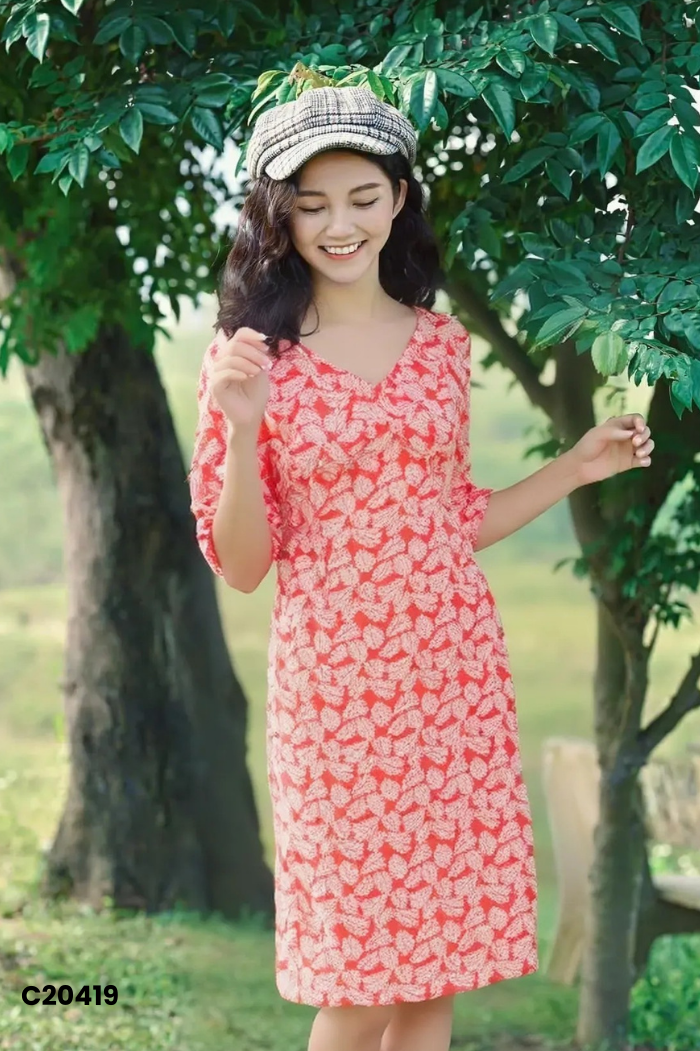 Váy đỏ hoa MIN DESIGN cổ V