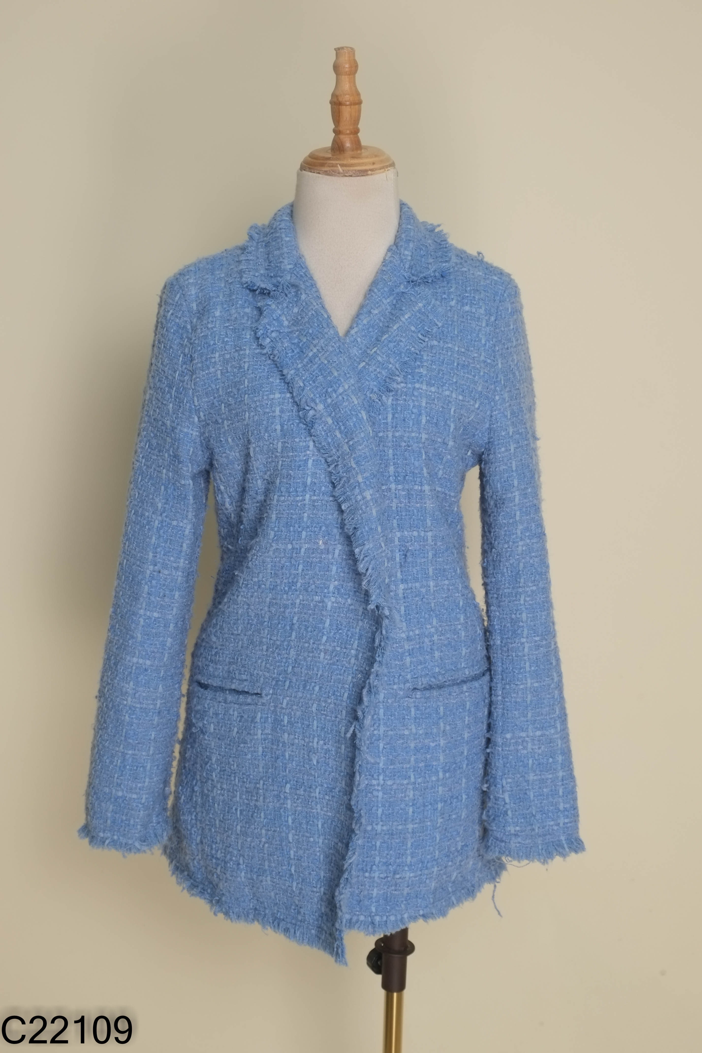 Áo dạ xanh cổ vest