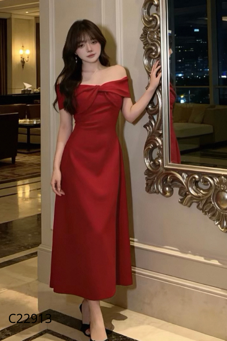 NEWTAG Váy đỏ xoắn ngực