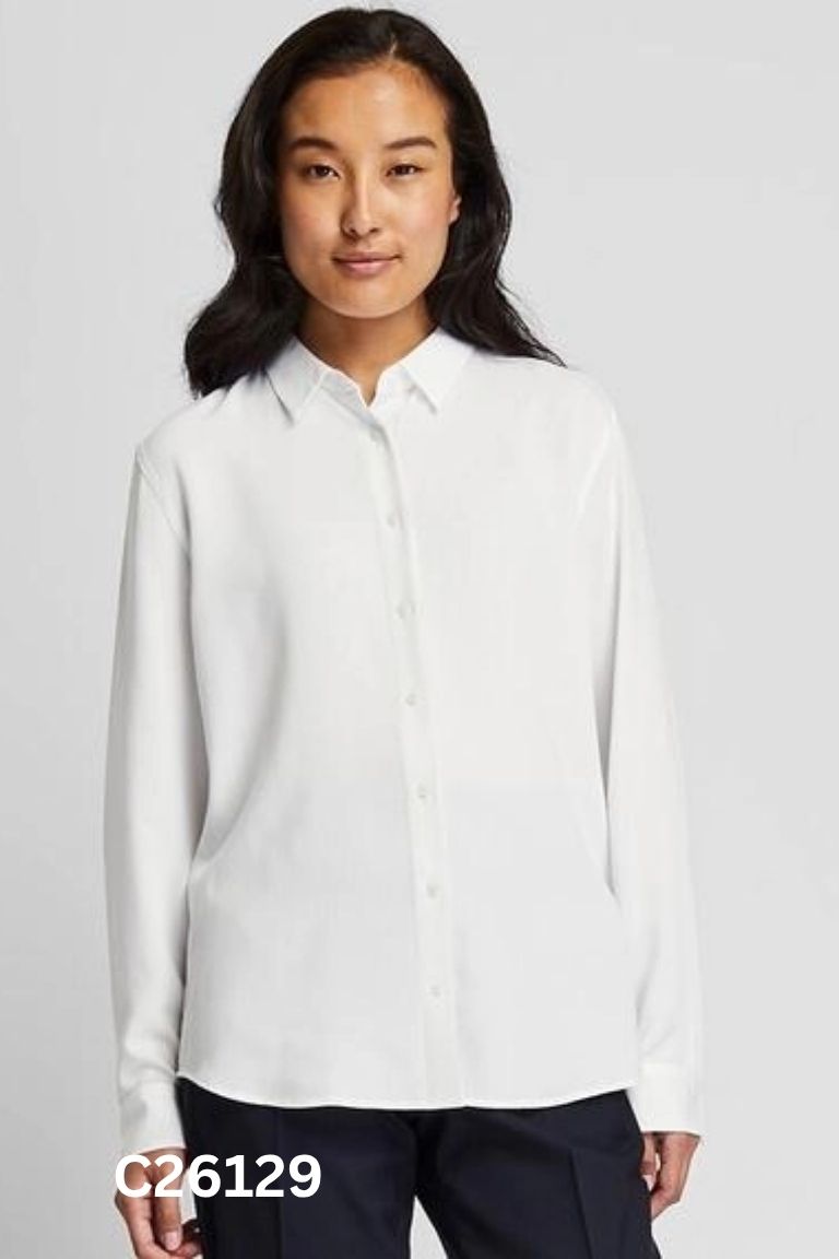 Áo UNIQLO sơ mi trắng