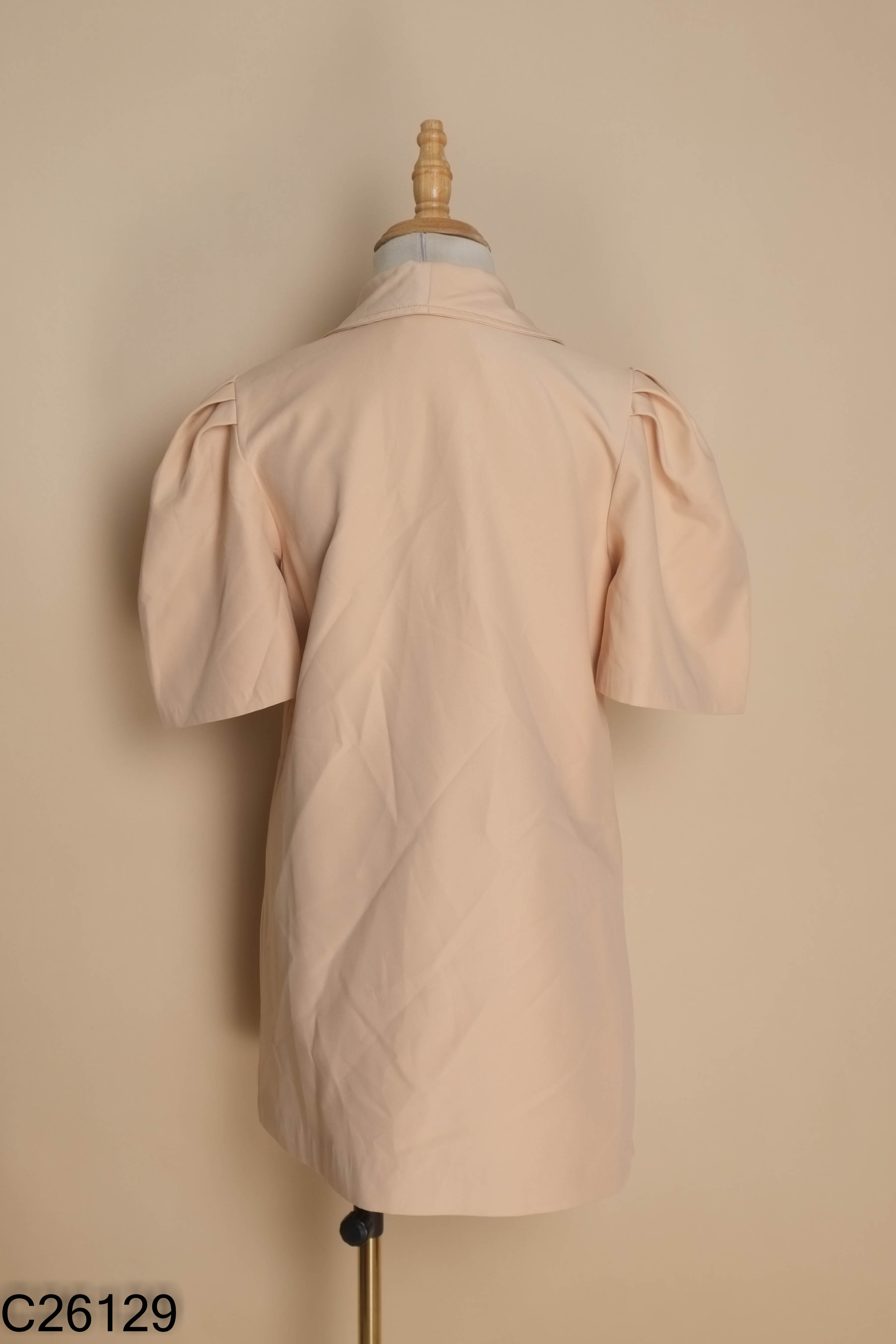Váy MIJOO be cổ vest