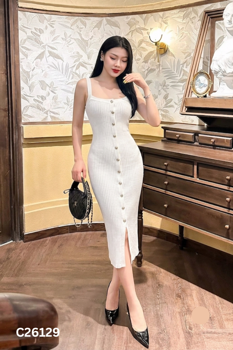 Váy len trắng bấm cúc