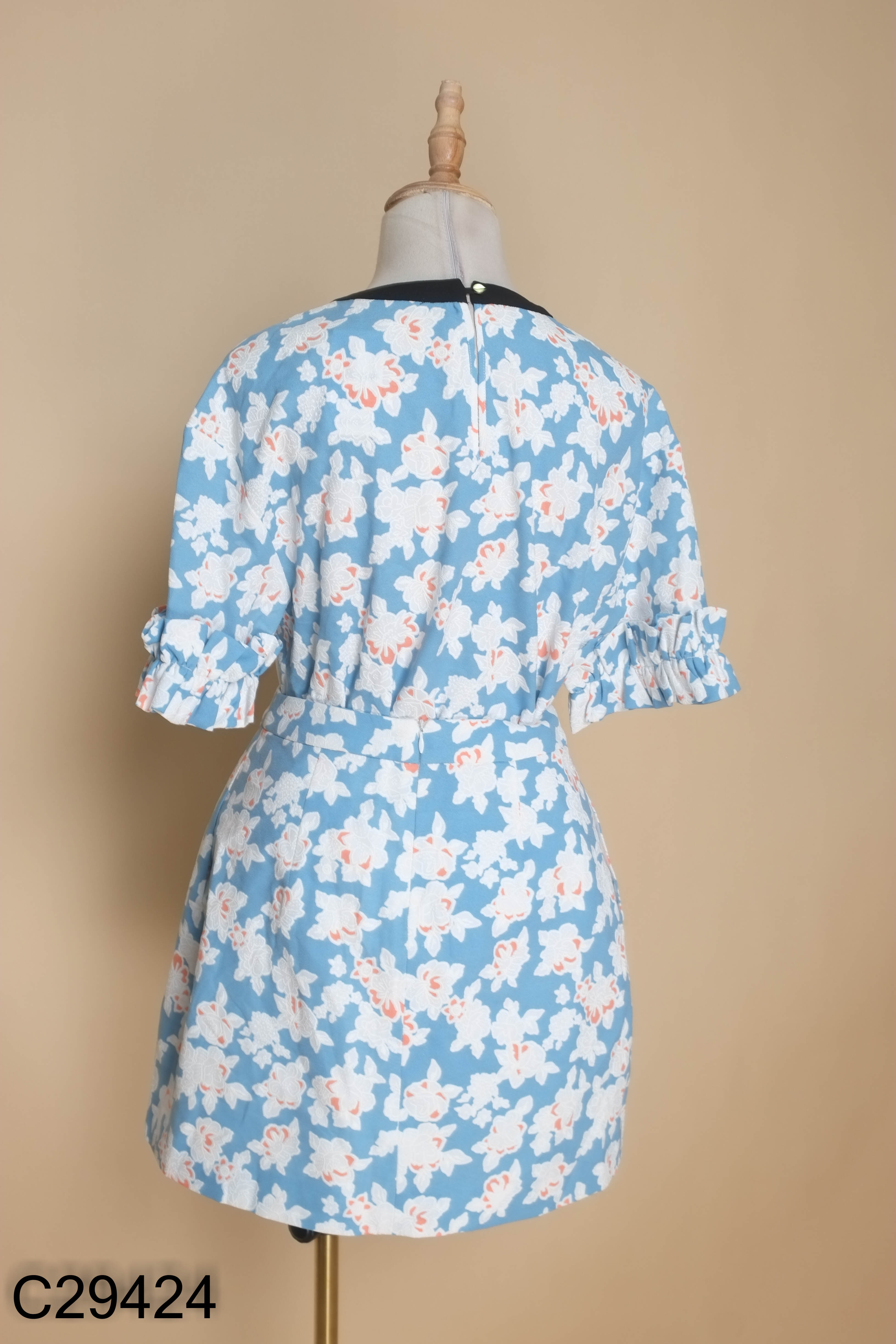 Set Áo xanh hoa CASUAL viền đen + chân váy