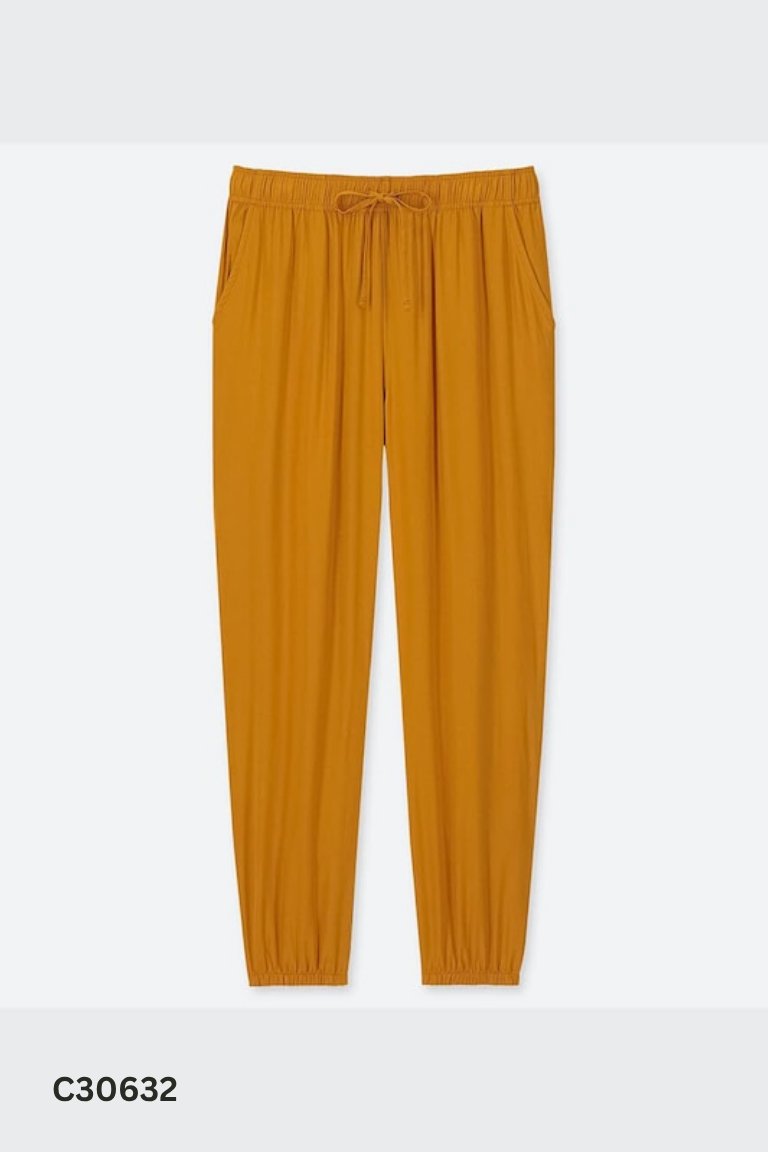 Quần UNIQLO nâu trơn