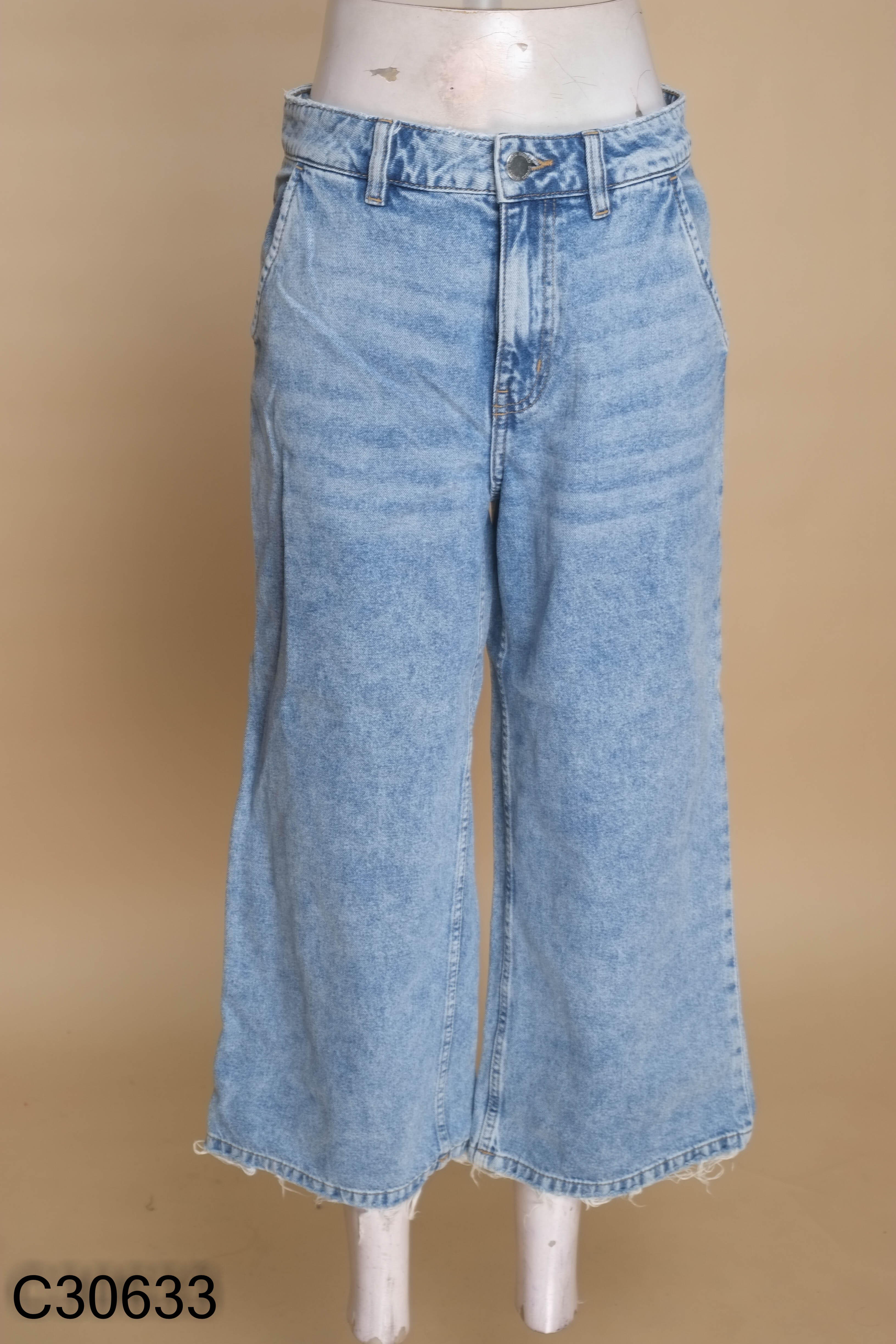 Quần jeans xanh HM ống rộng