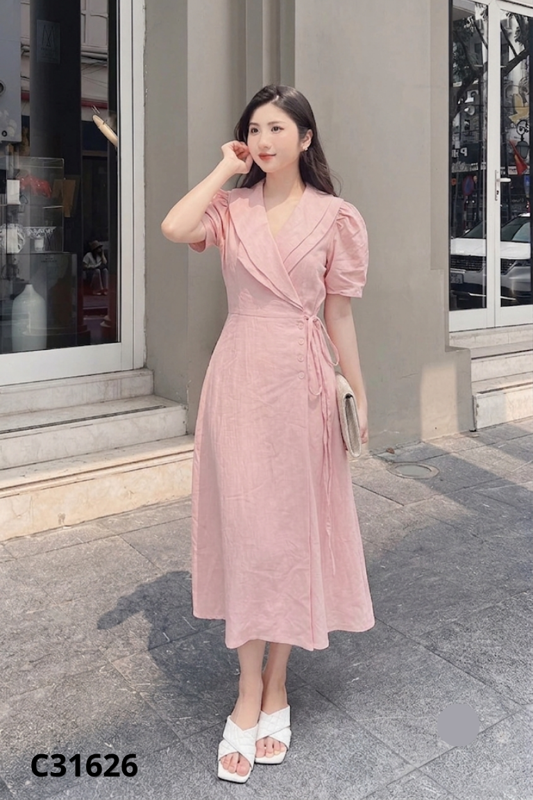 Váy wrap đũi hồng cổ bèo