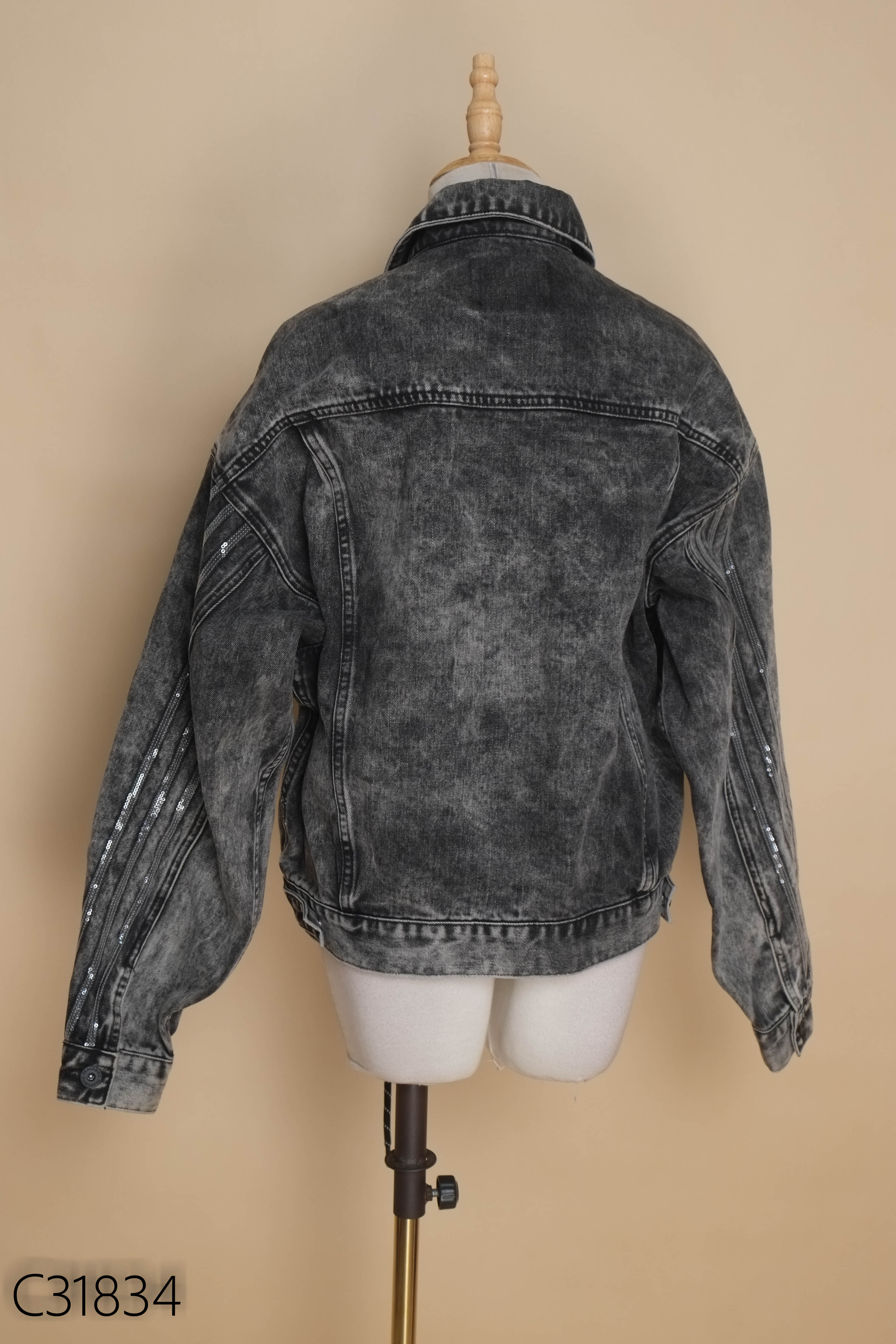 Áo khoác jeans đen phối dây