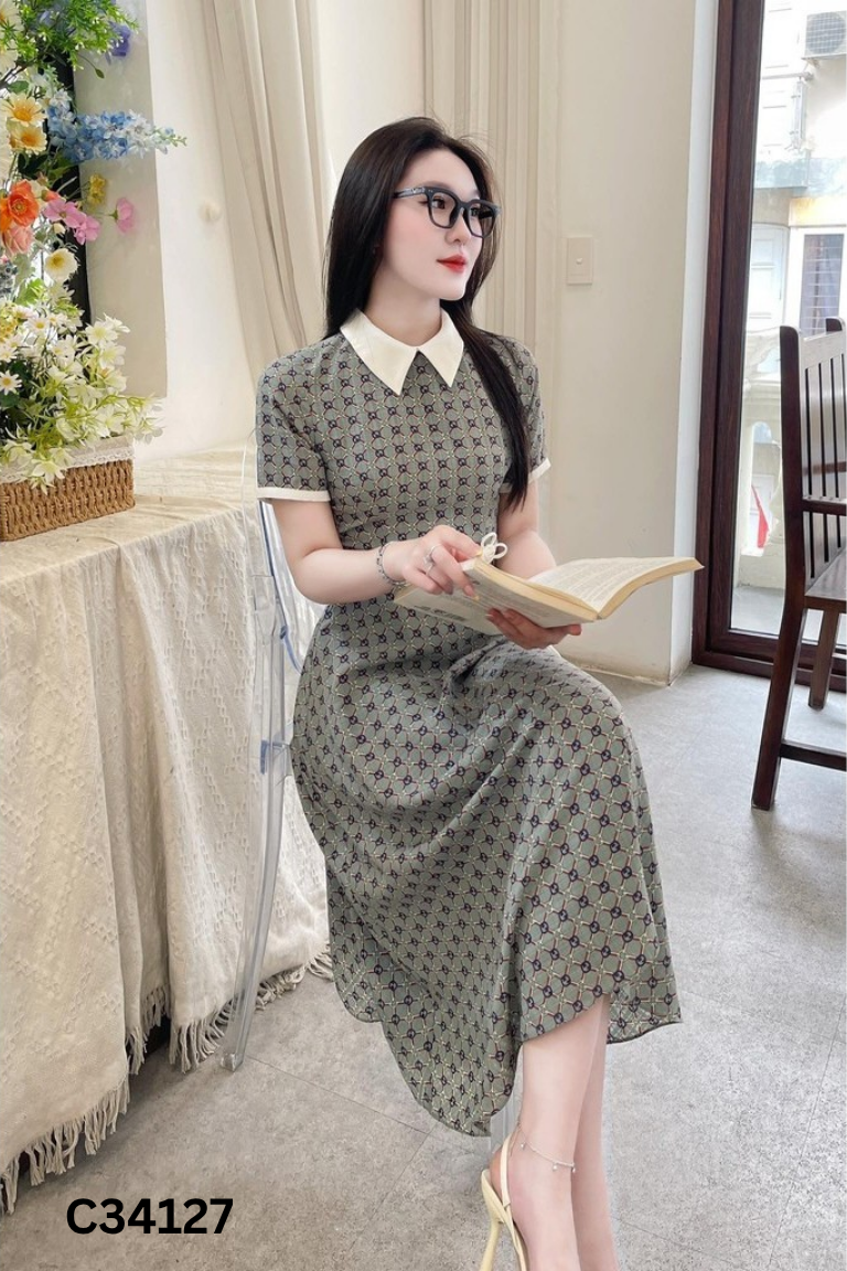 Váy LAMIA xanh họa tiết cổ trắng