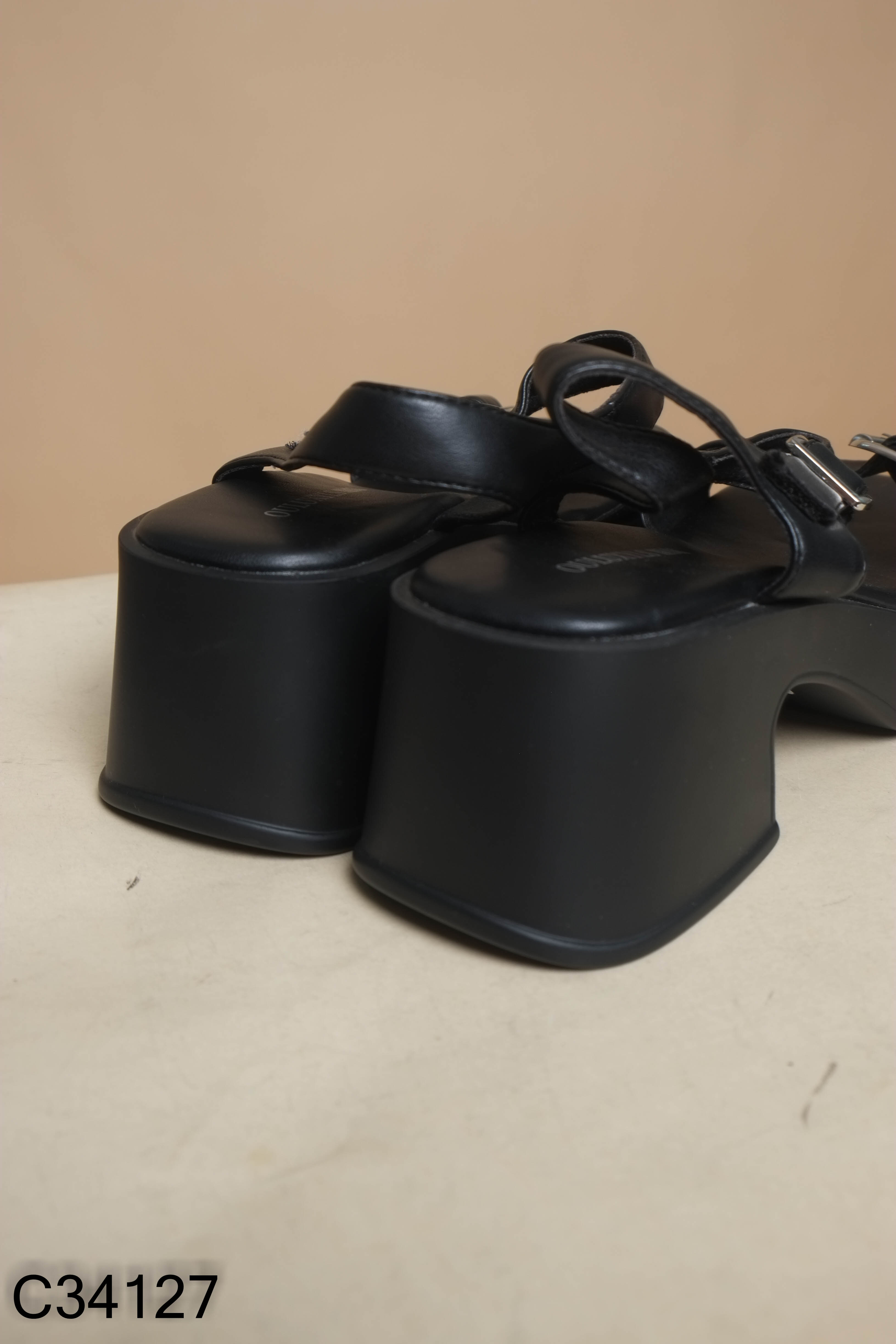 NEW Sandals da đen đế cao