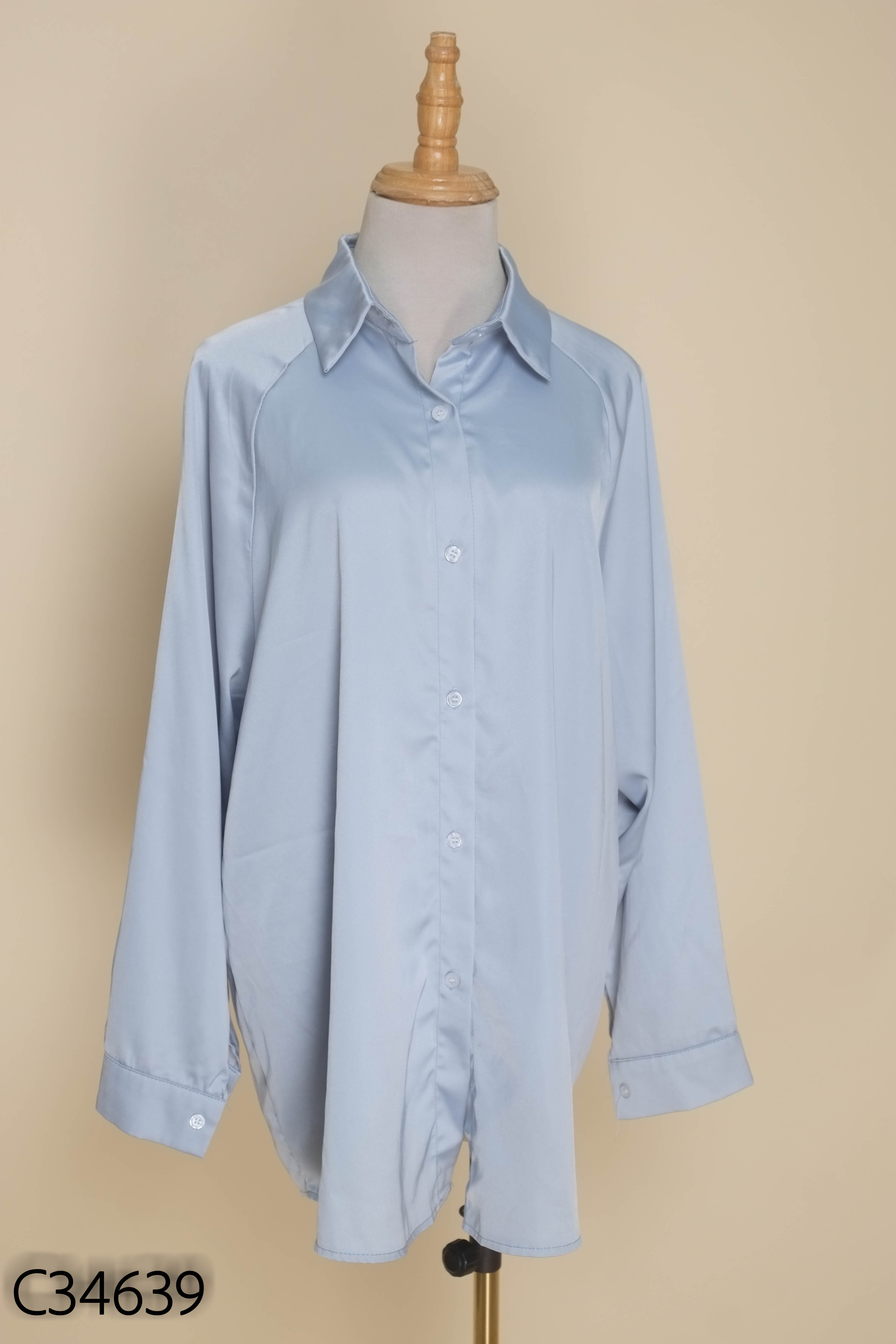 Áo sơ mi lụa xanh pastel