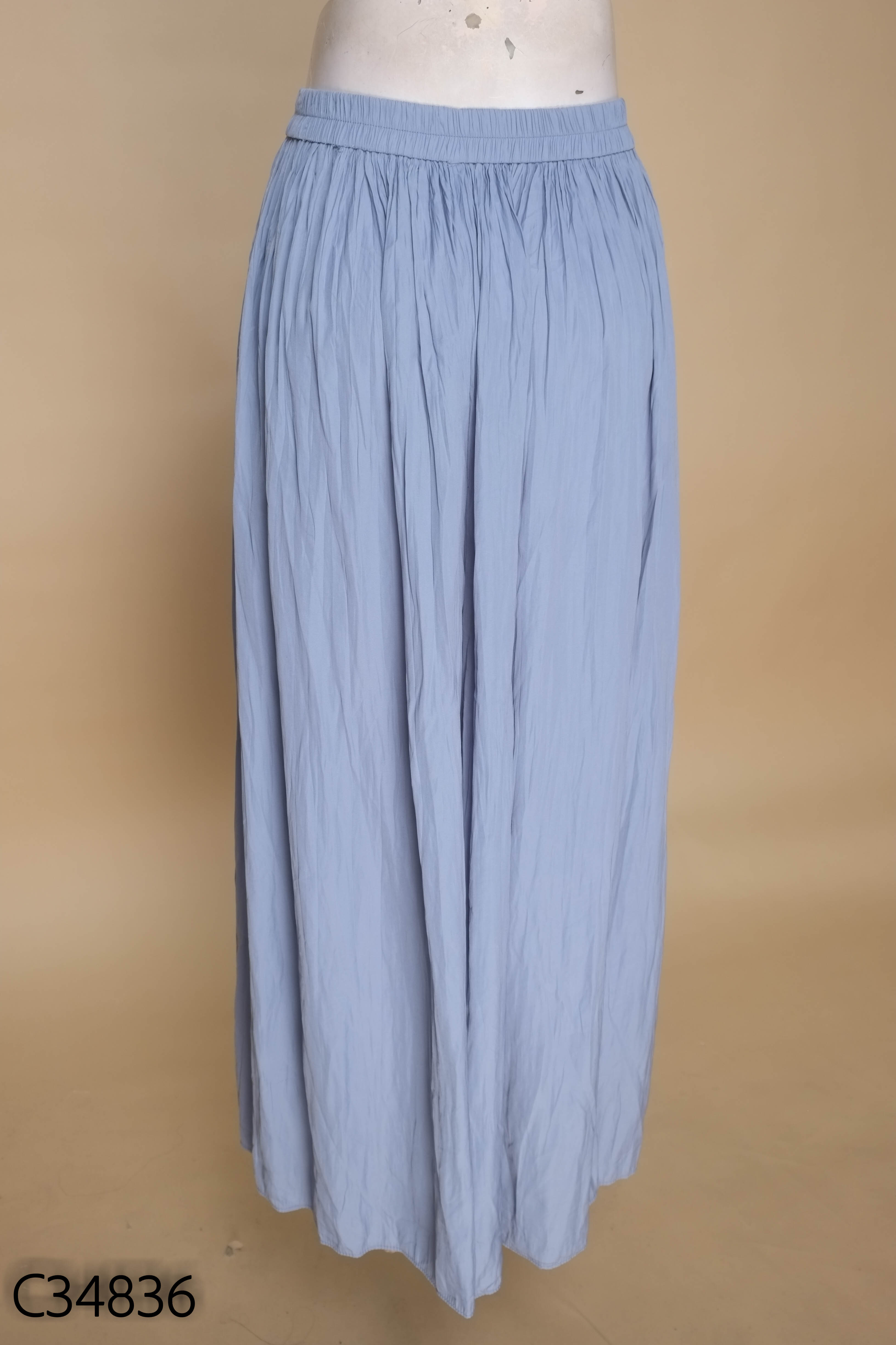 Quần dài xanh UNIQLO ống rộng