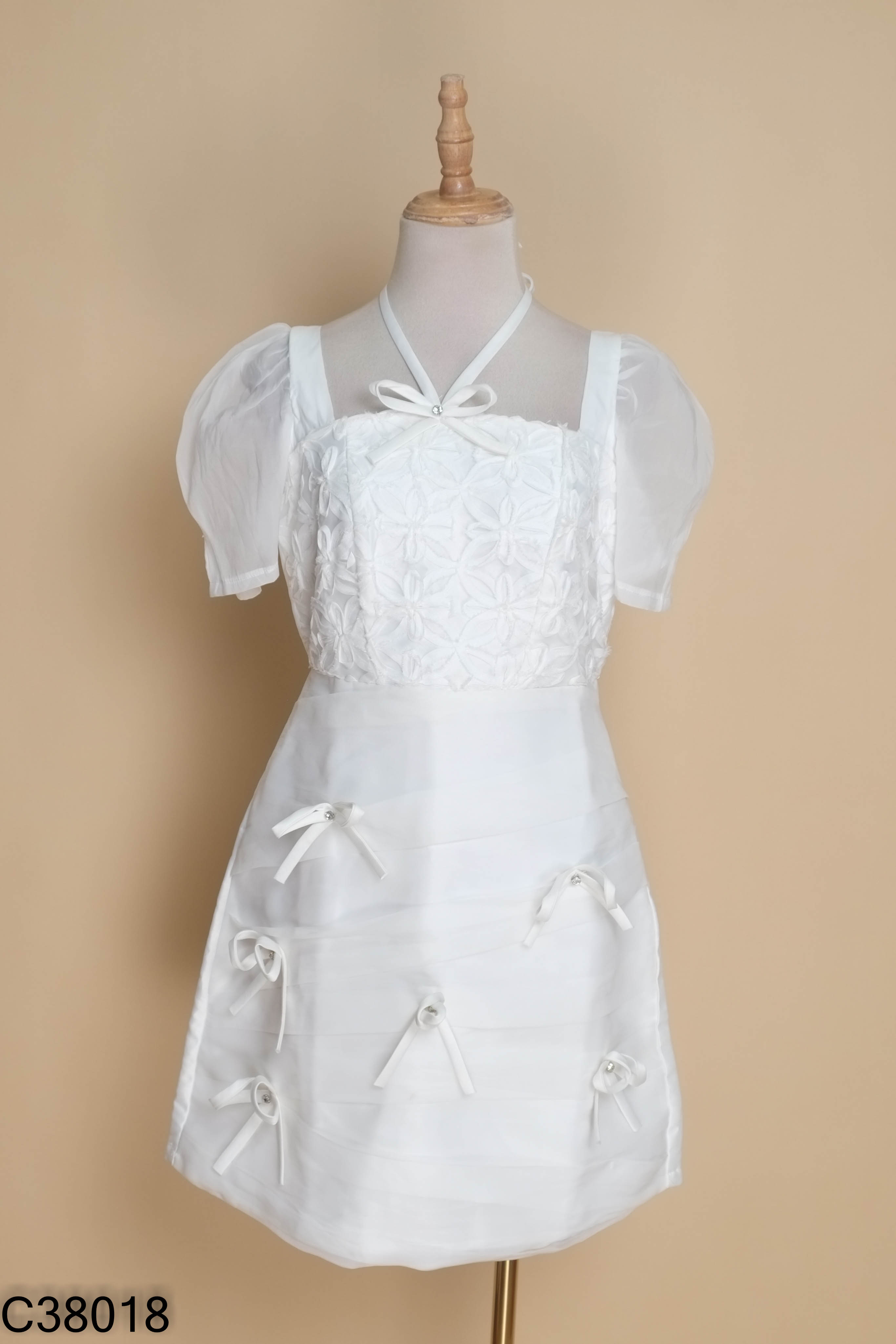 NEWTAG Váy trắng THỦY VENUS DESIGN phối họa tiết
