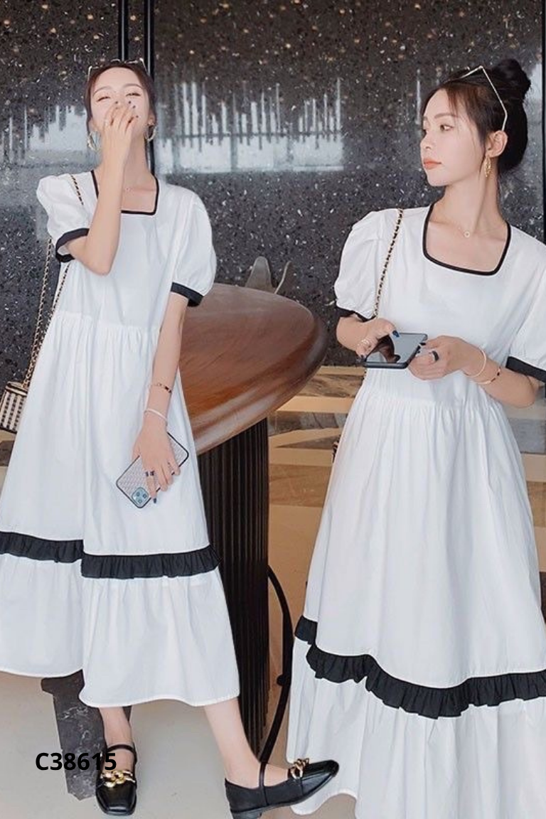 Váy BEMINE trắng viền đen