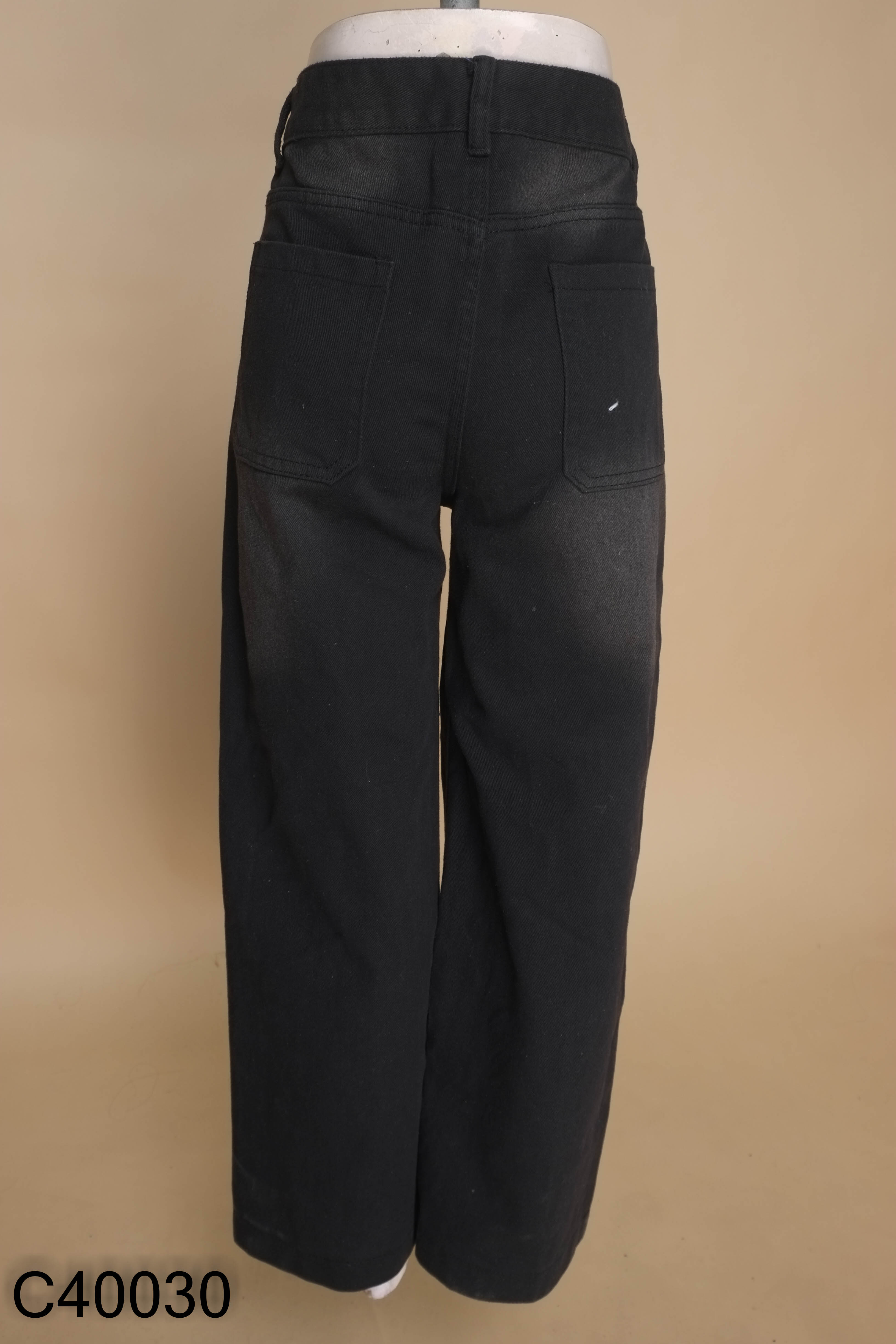 Quần jeans trơn xám đen