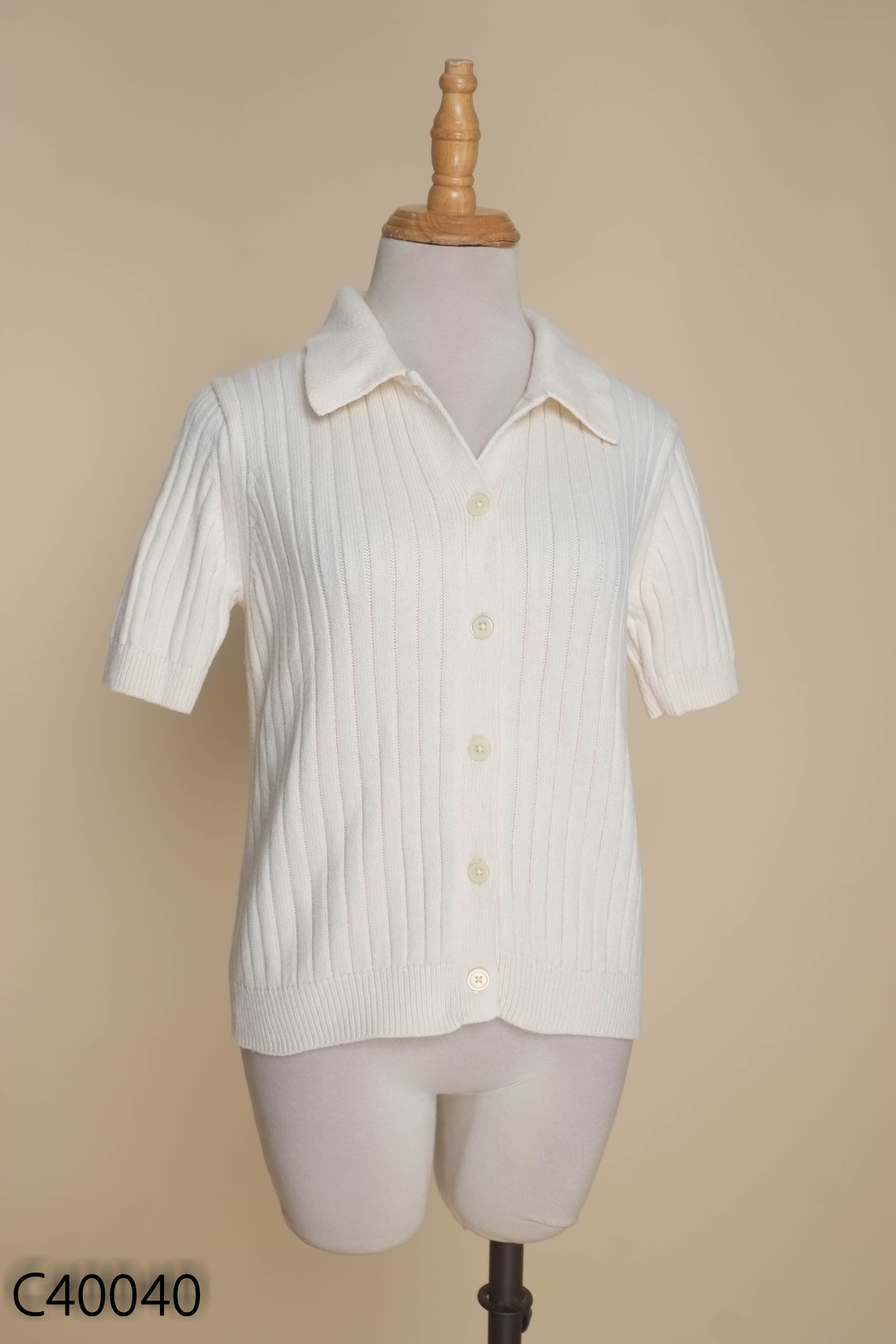 Áo len be UNIQLO cổ polo