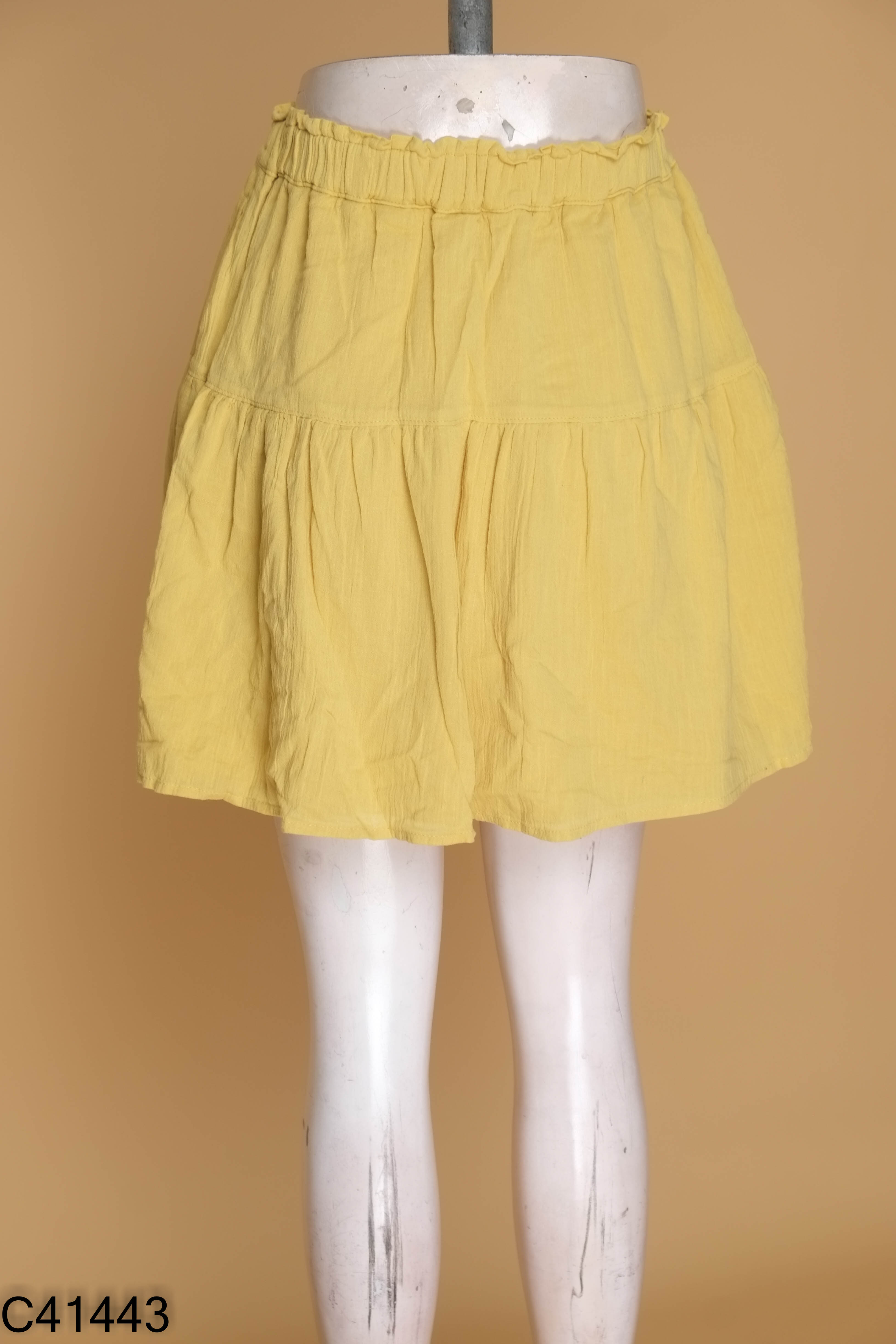 Chân váy UNIQLO KIDS vàng