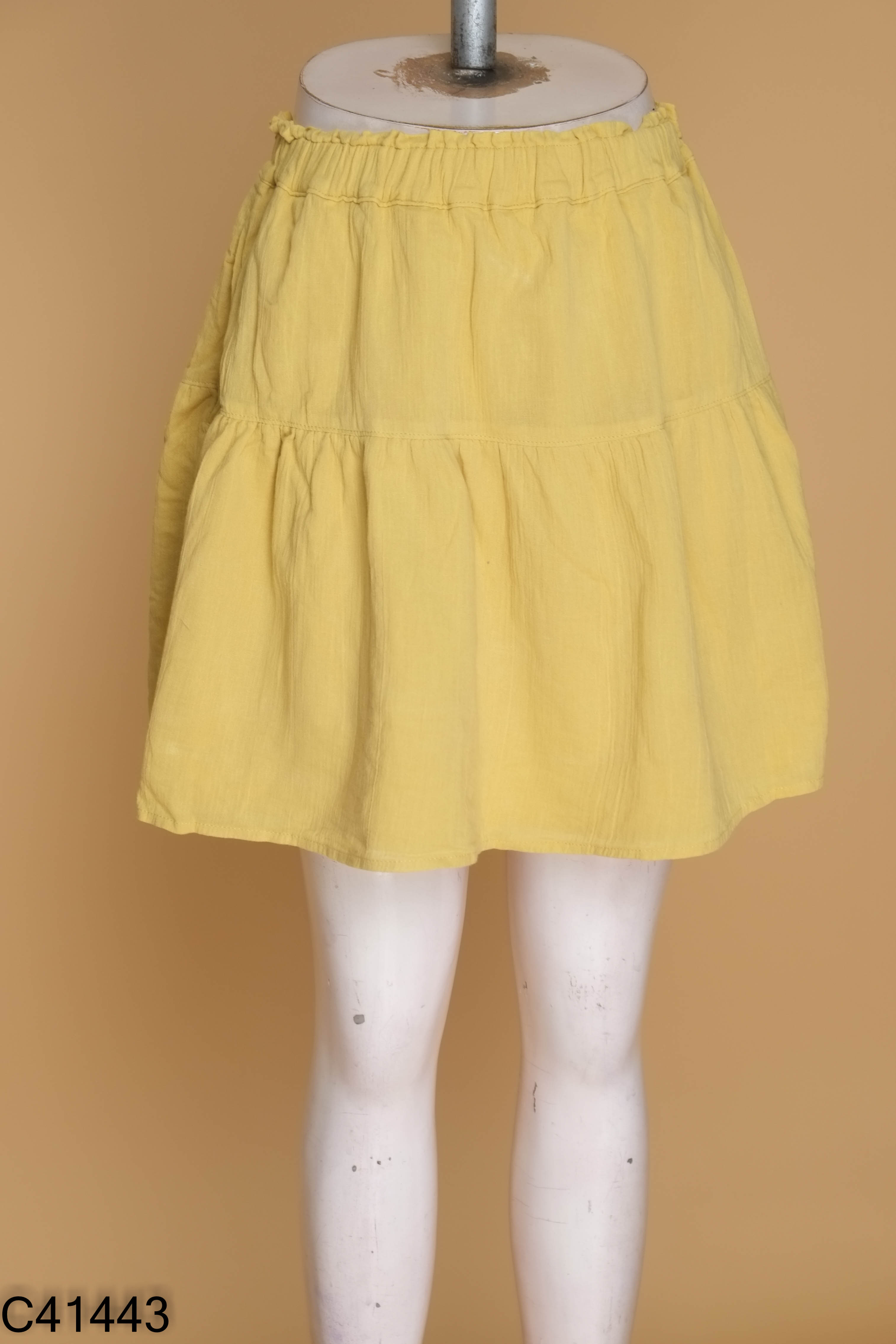 Chân váy UNIQLO KIDS vàng