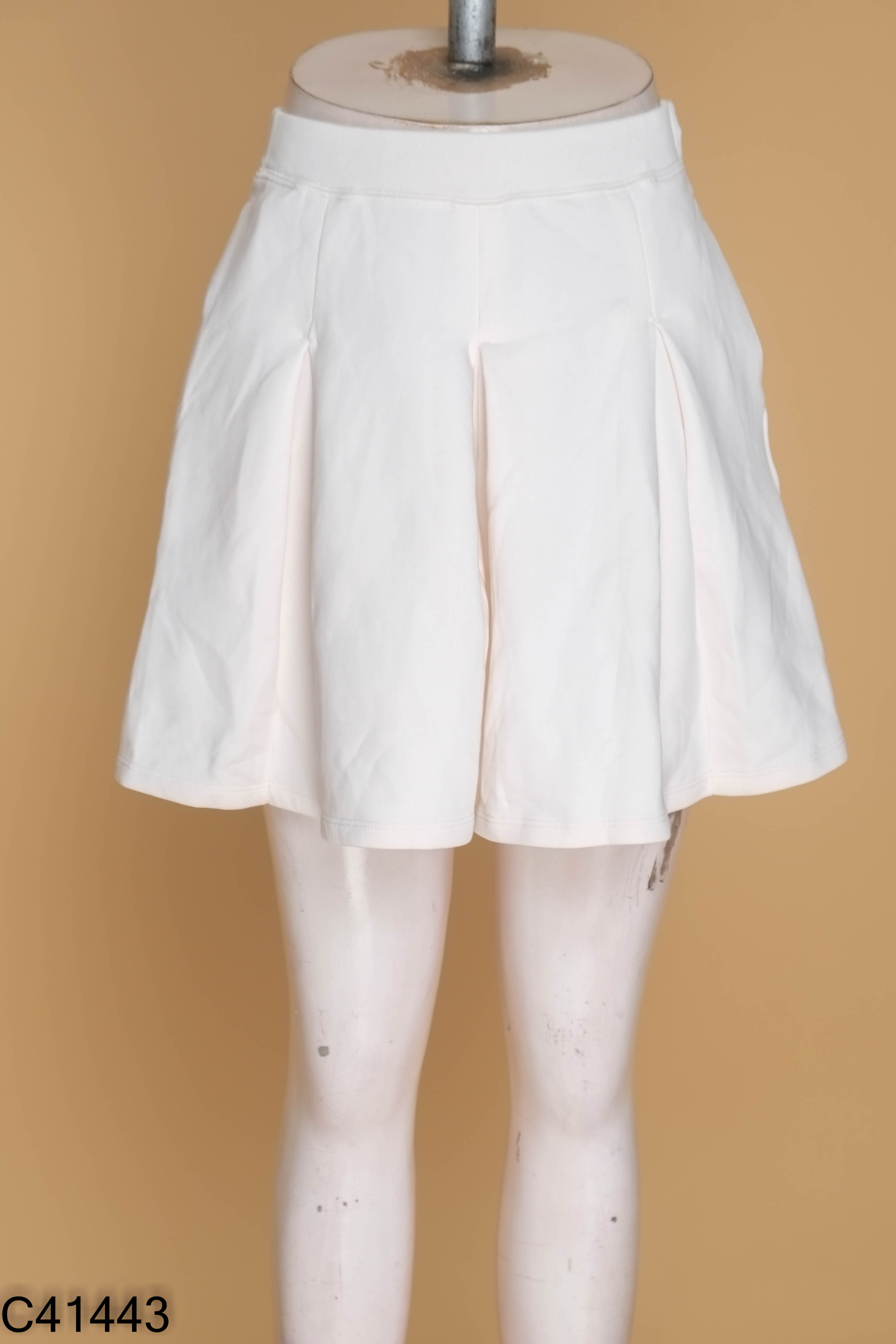 Chân váy UNIQLO KIDS be