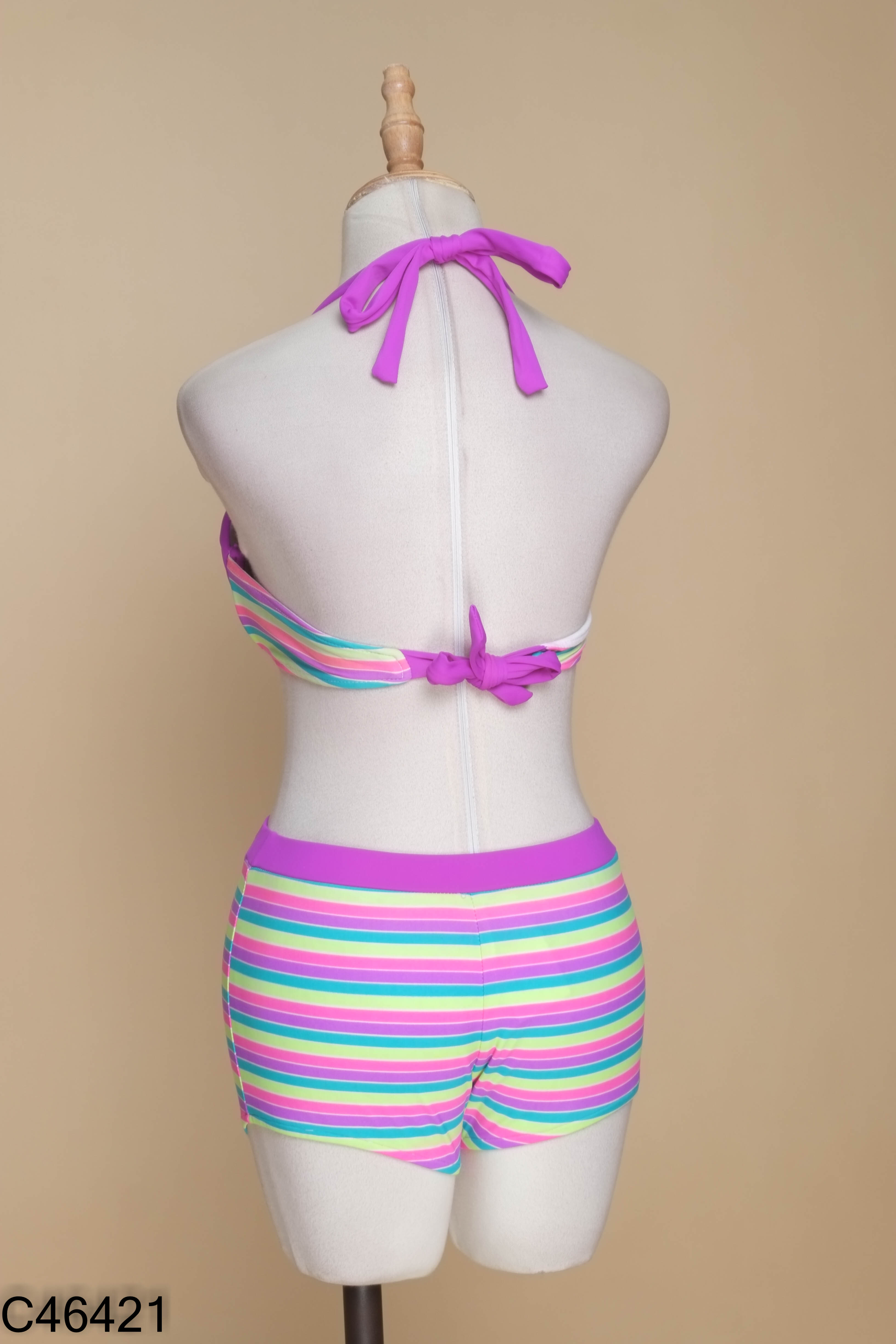 Set bikini kẻ màu sắc