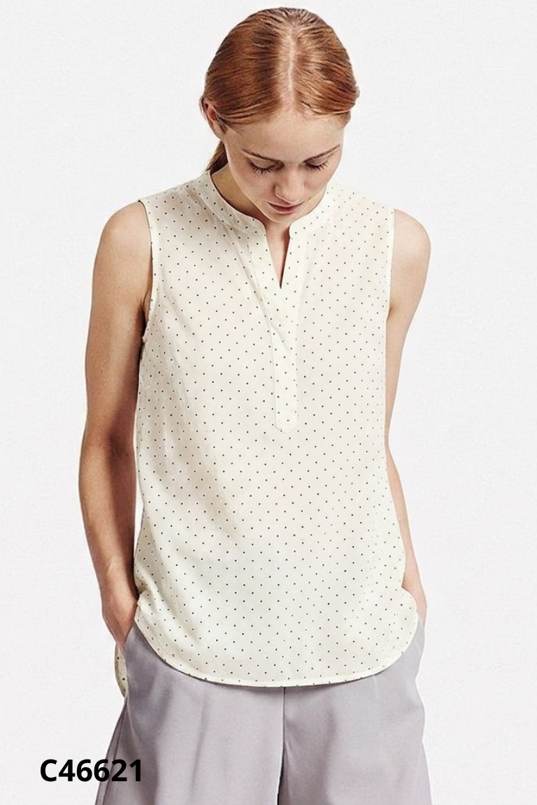 Áo UNIQLO be vàng họa tiết
