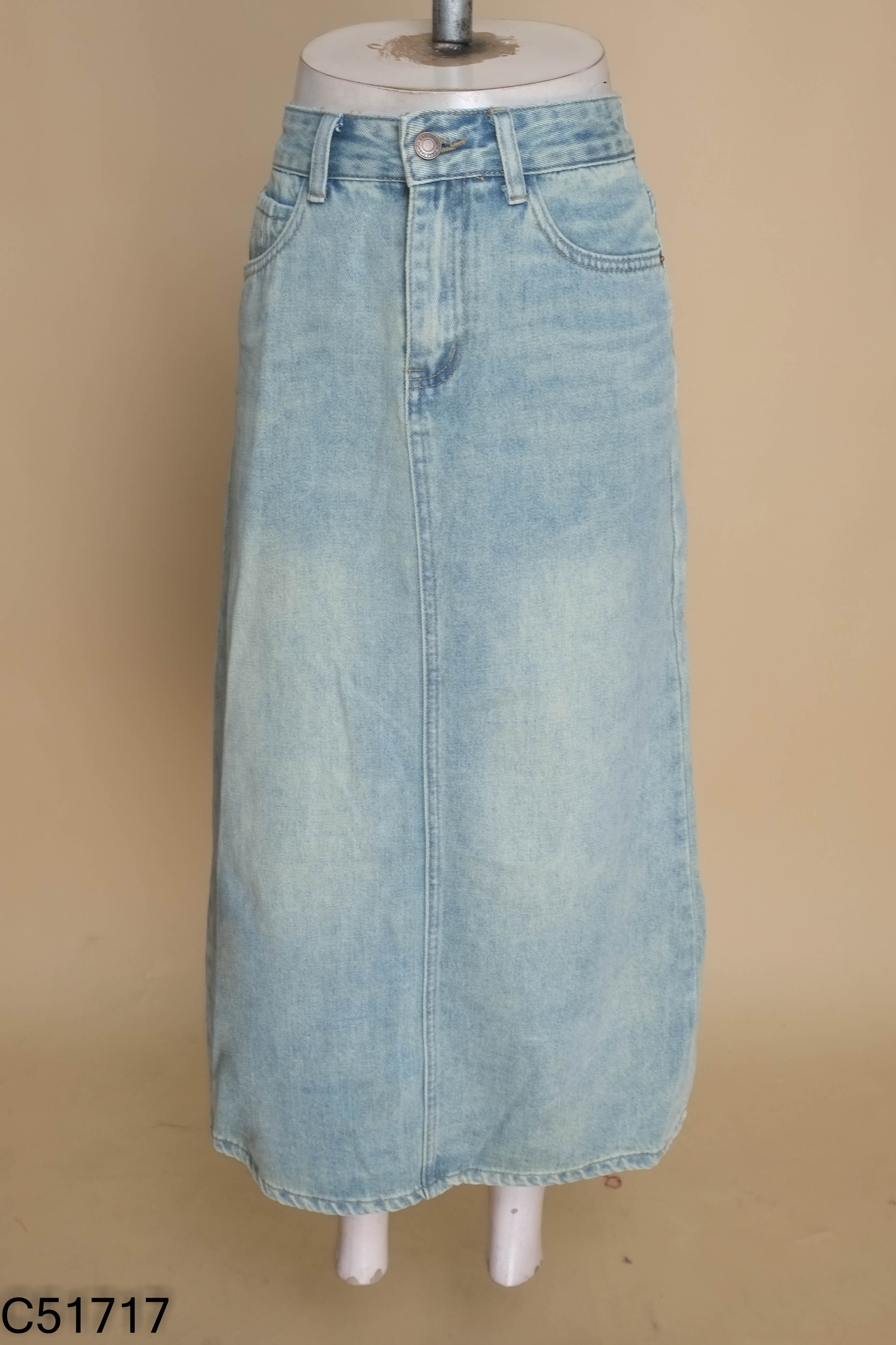 Chân váy jeans xanh dài MIHE