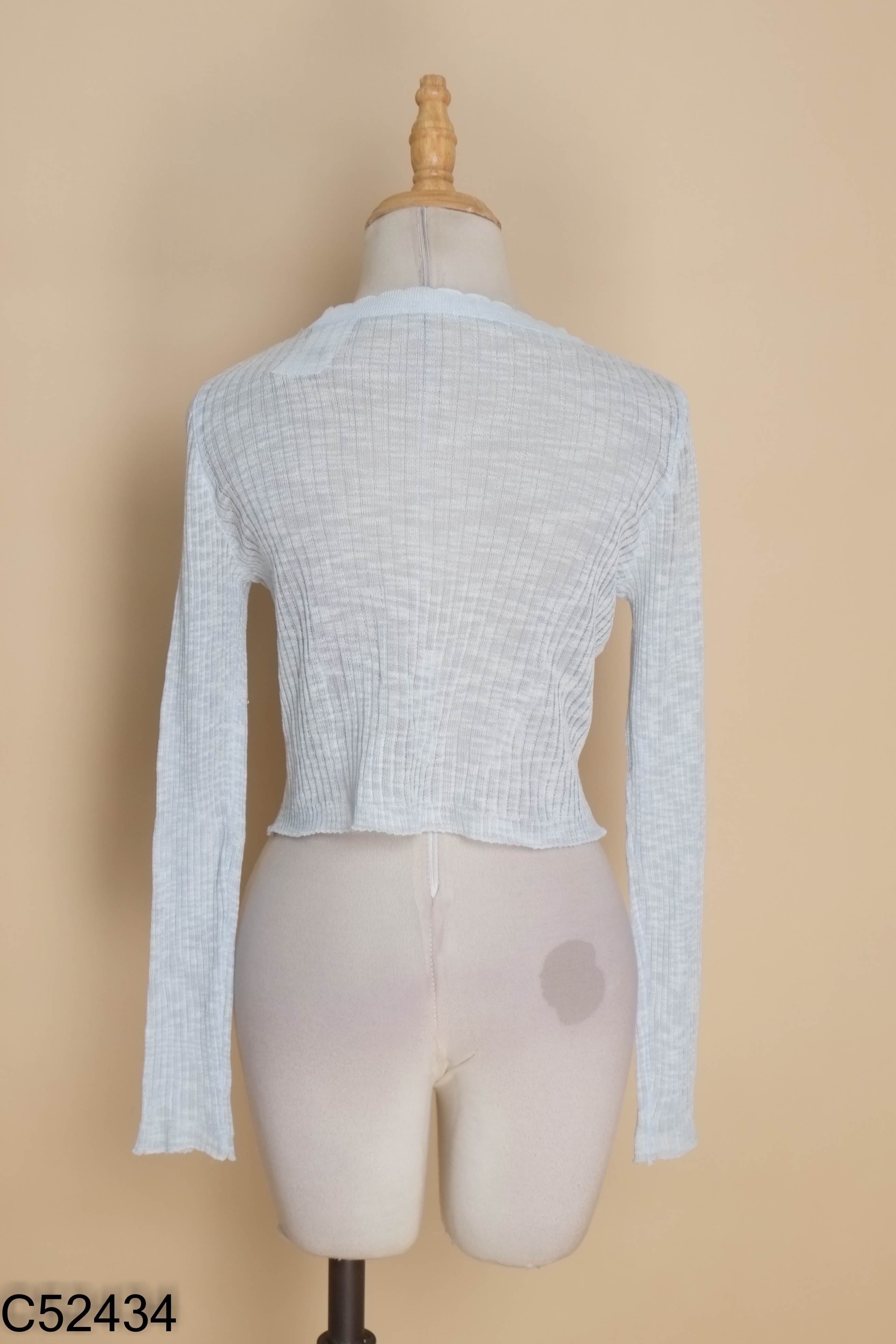 Áo cardigans xanh mỏng dáng ngắn