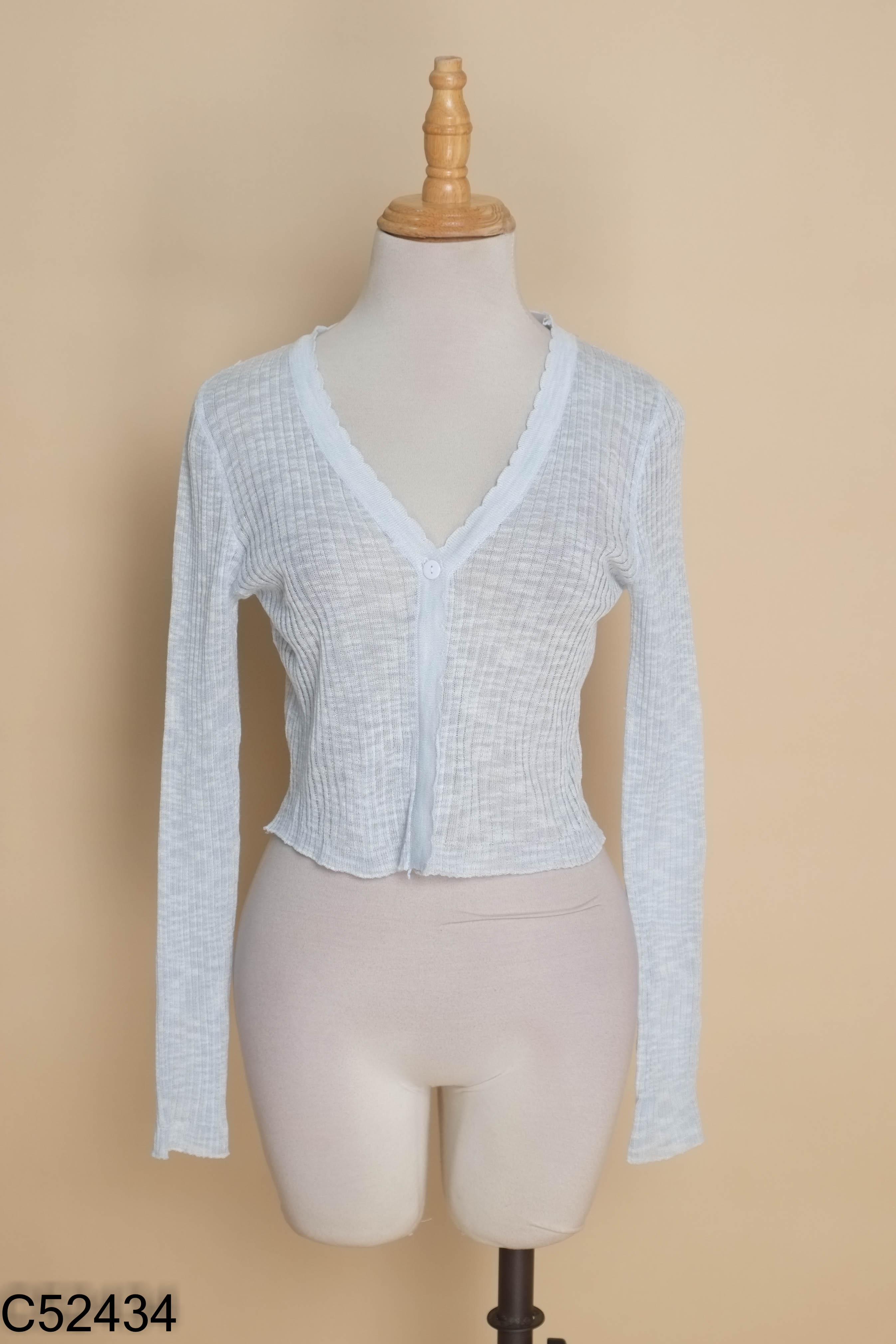 Áo cardigans xanh mỏng dáng ngắn