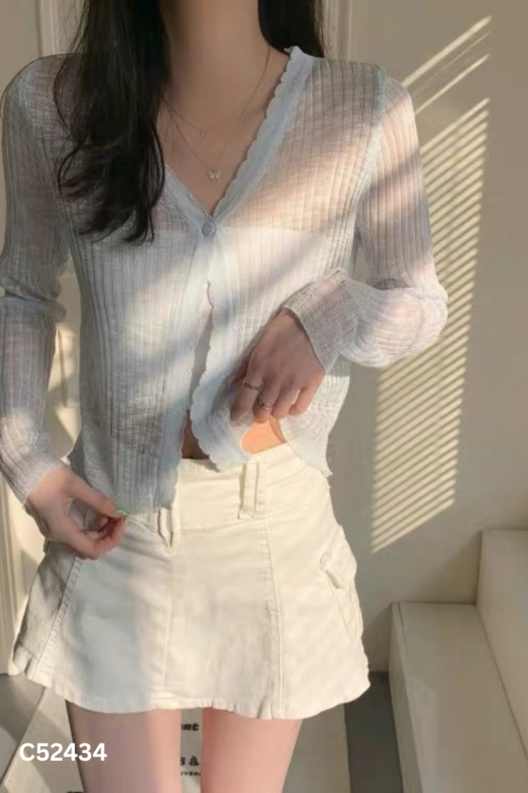 Áo cardigans xanh mỏng dáng ngắn
